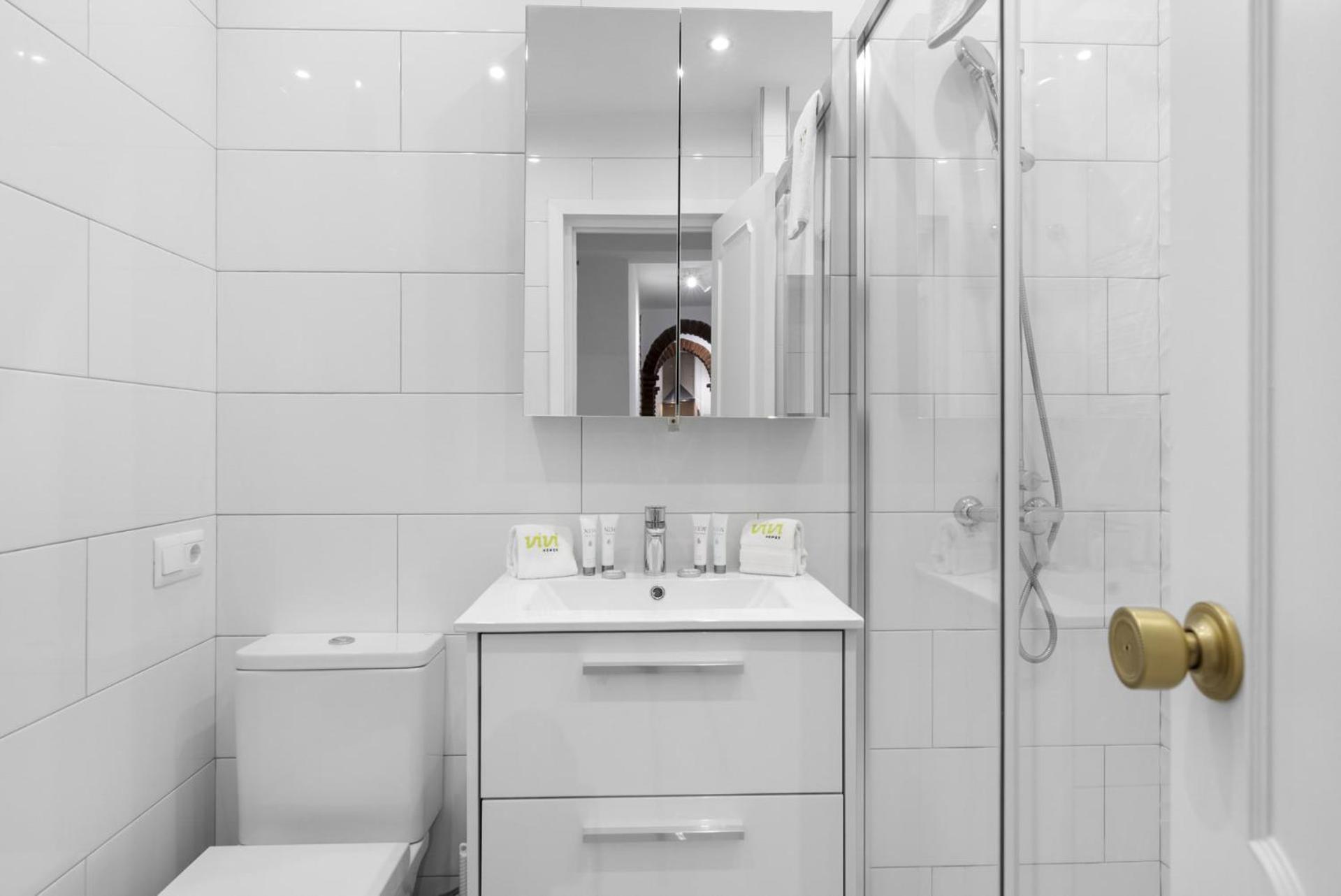 ViVi Homes - Robina - Pool - Terrace - close to beach