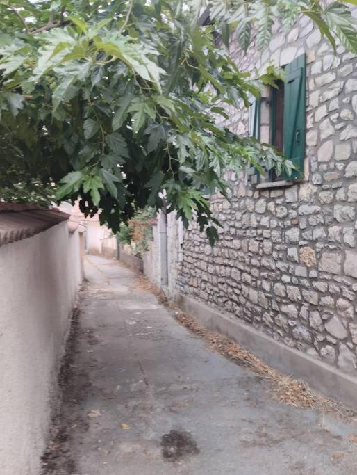 Vitina Number 5 House view 4