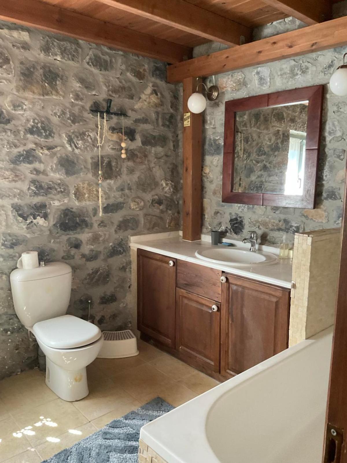 Vitina Number 5 House view 5
