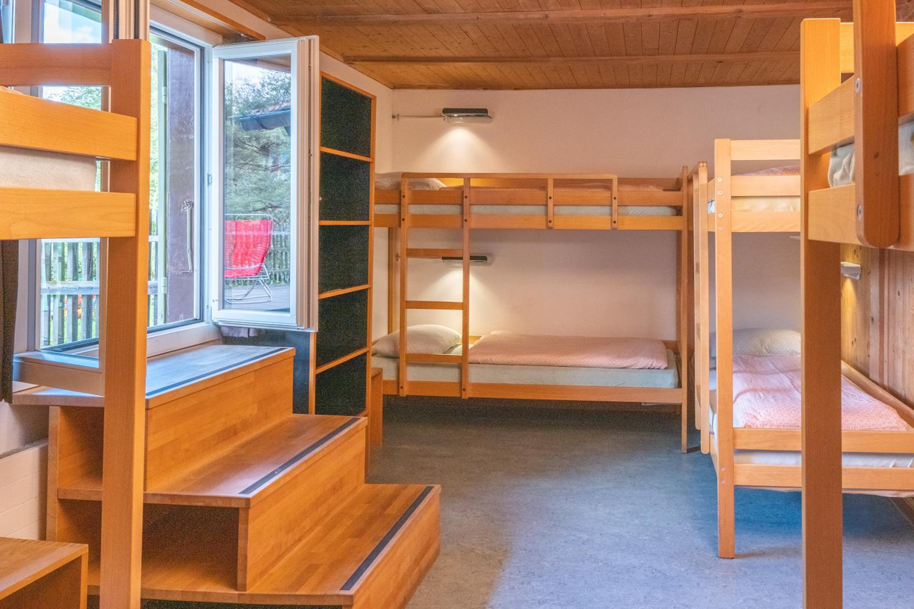 Brienz Youth Hostel