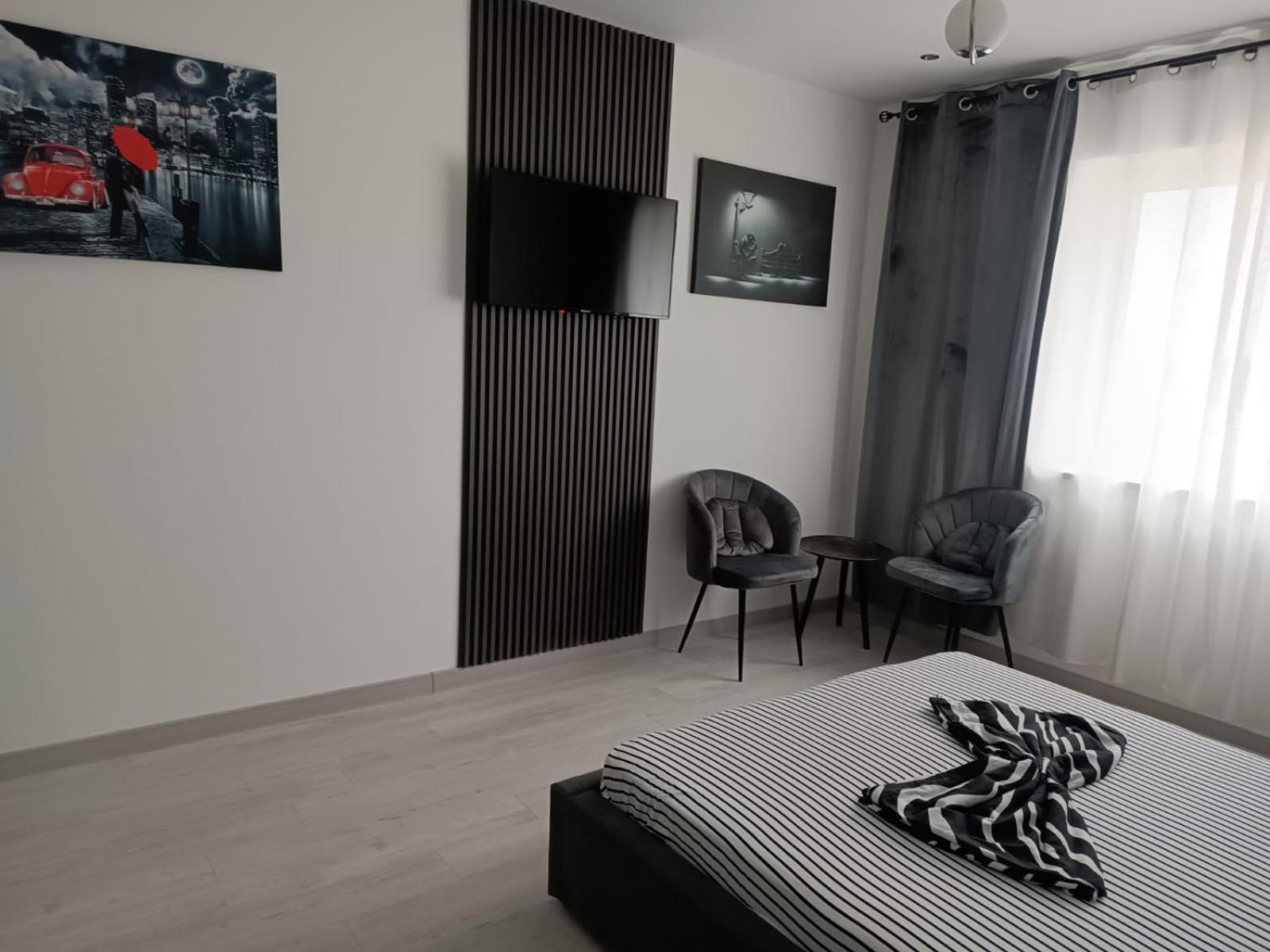 Ovidiu relaxing residence view 4