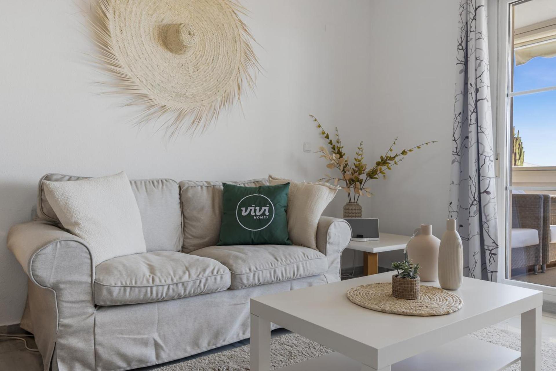 ViVi Homes - Rome Pool, Garden, Golf & Beach