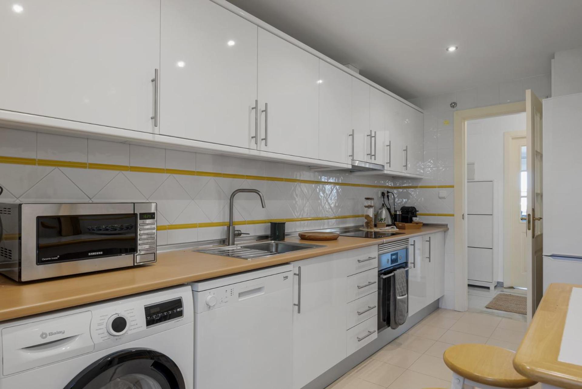 ViVi Homes - Rome Pool, Garden, Golf & Beach