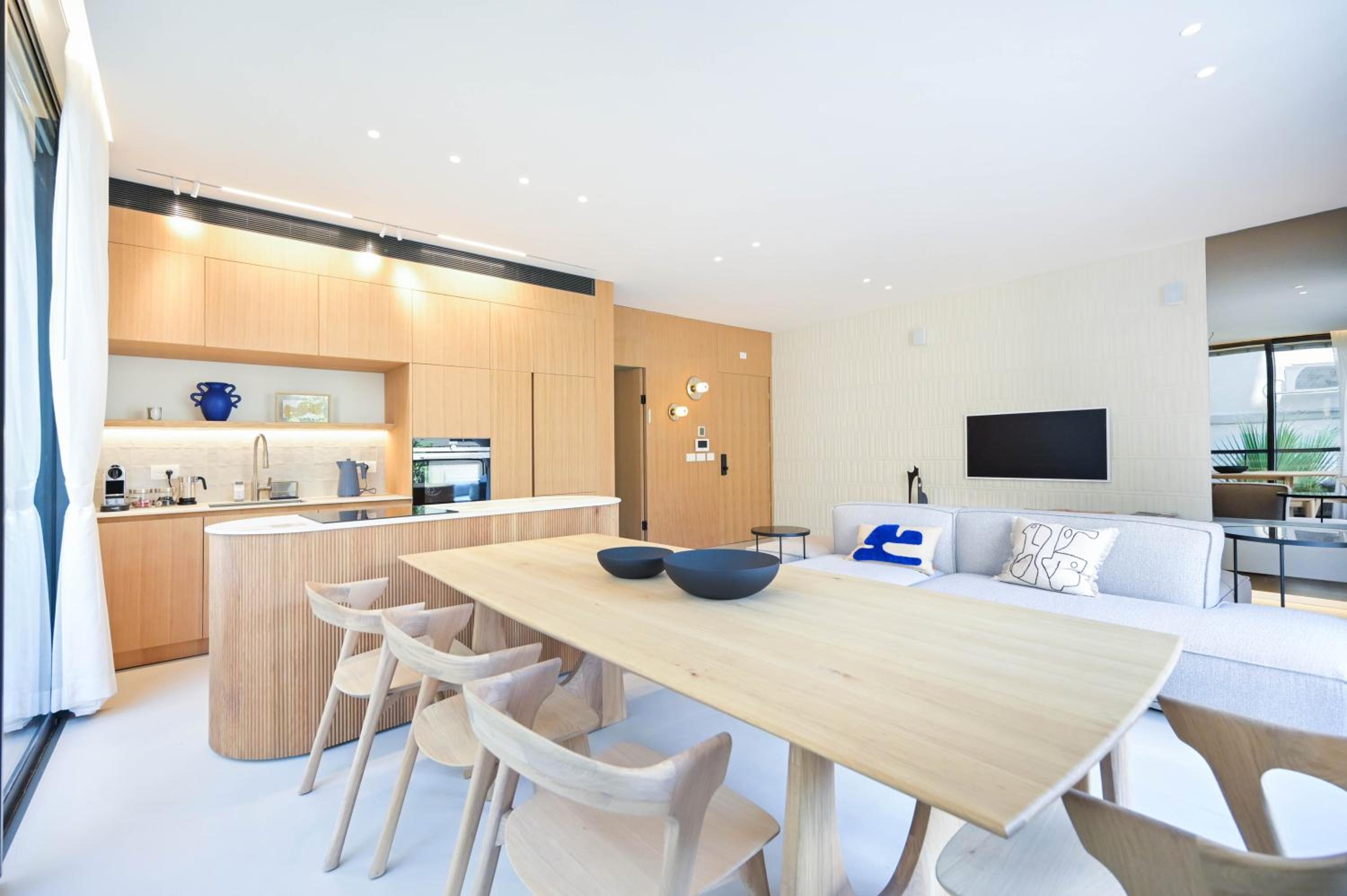 La Suite 3BR near the Beach by HolyGuest view 3