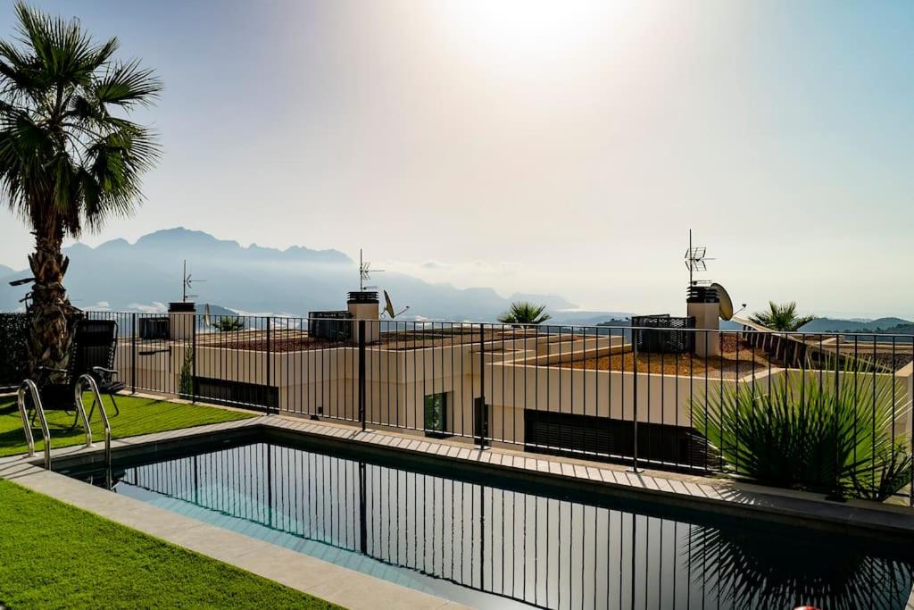 Preciosa villa con piscina privada y vistas al mar view 5