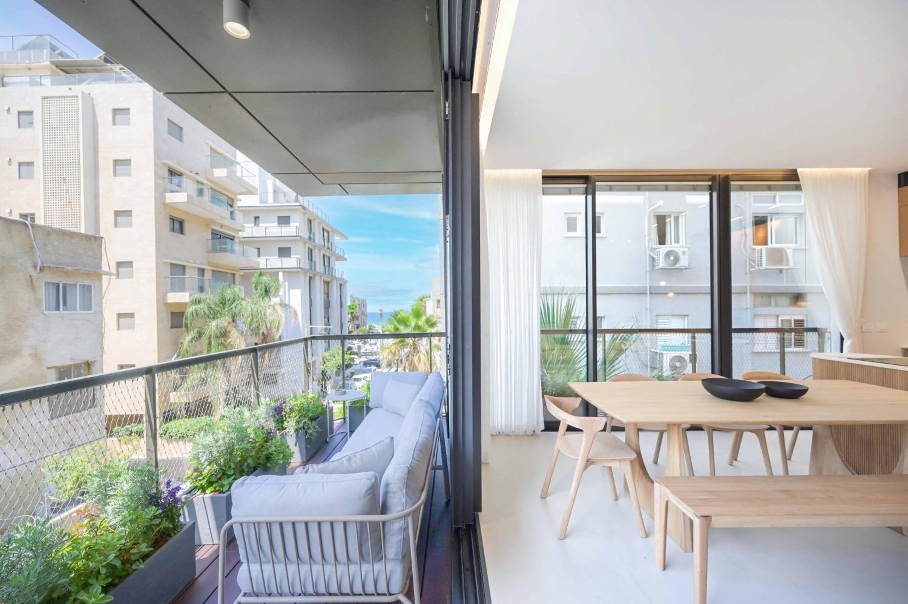 La Suite 3BR near the Beach by HolyGuest view 5