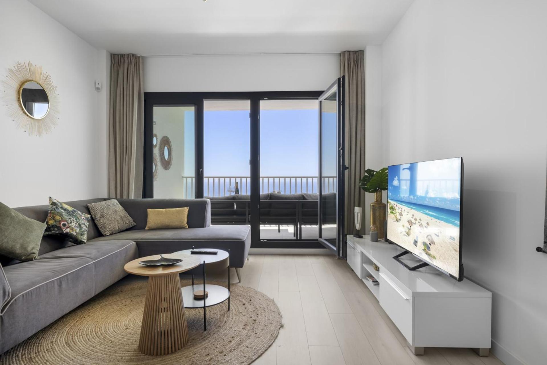ViVi Homes - Santangelo Pool, Terrace & Sea View
