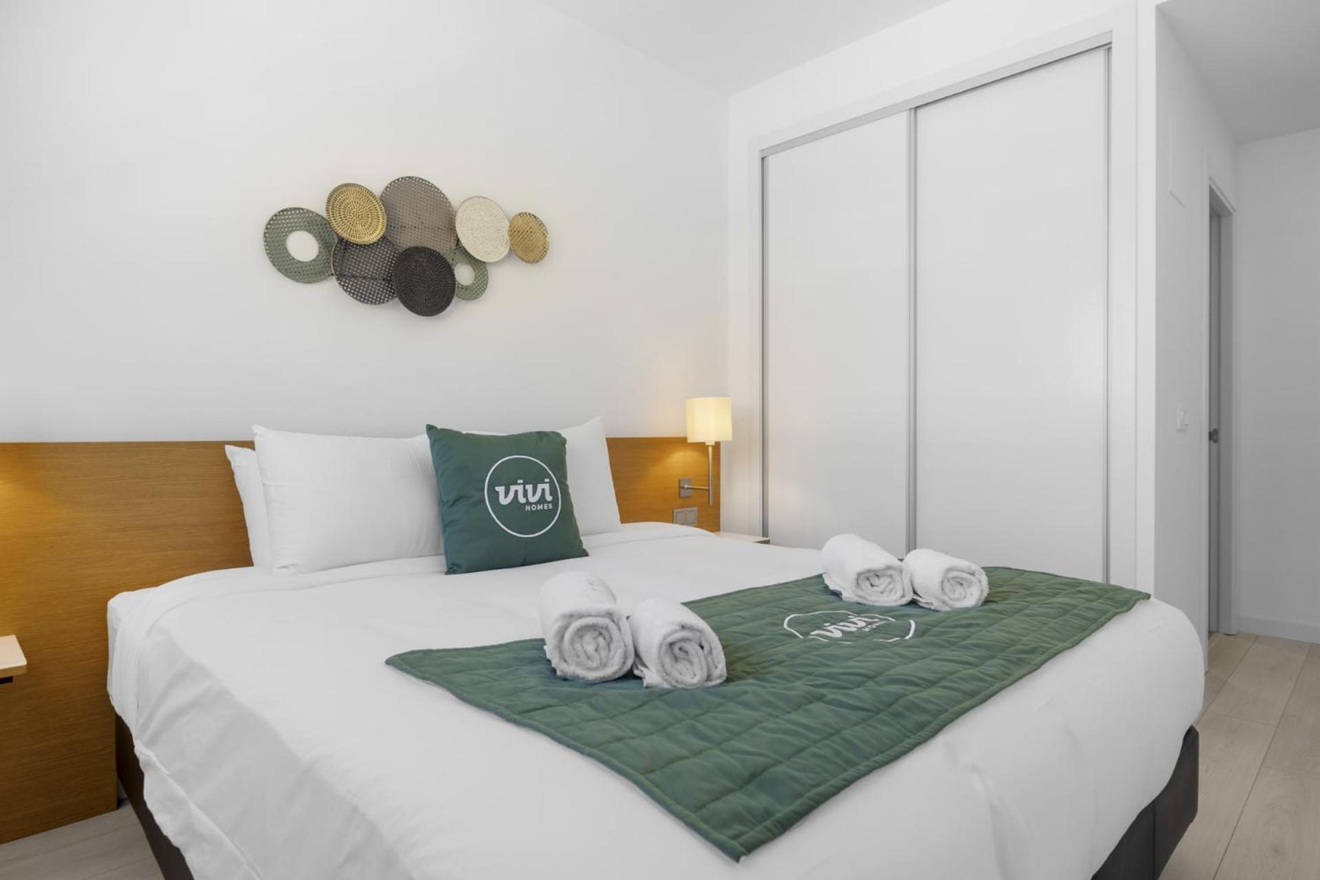 ViVi Homes - Santangelo Pool, Terrace & Sea View
