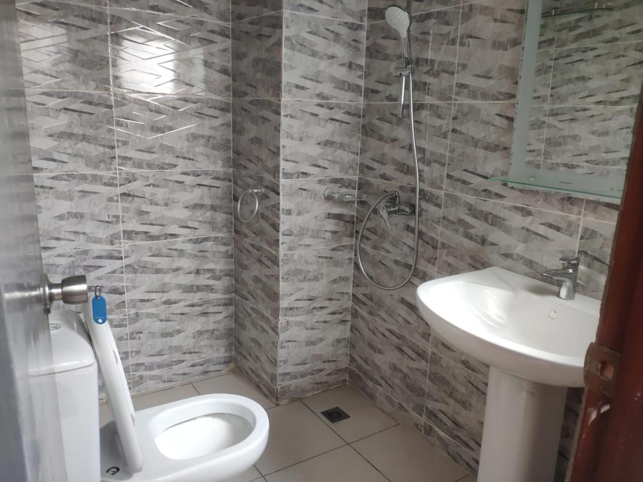 Immeuble Bisrrah, Deux Pièces