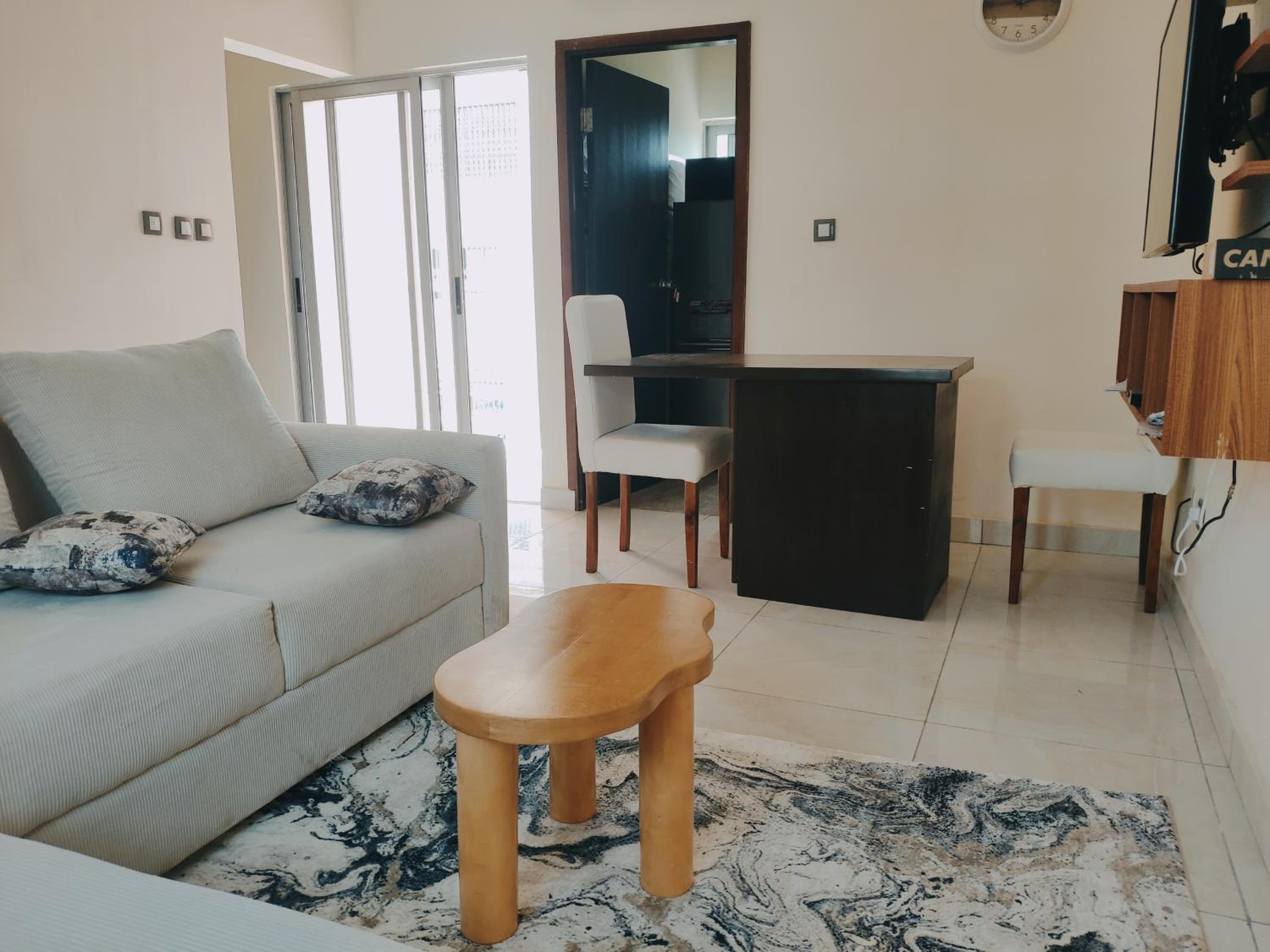 Immeuble Bisrrah, Deux Pièces