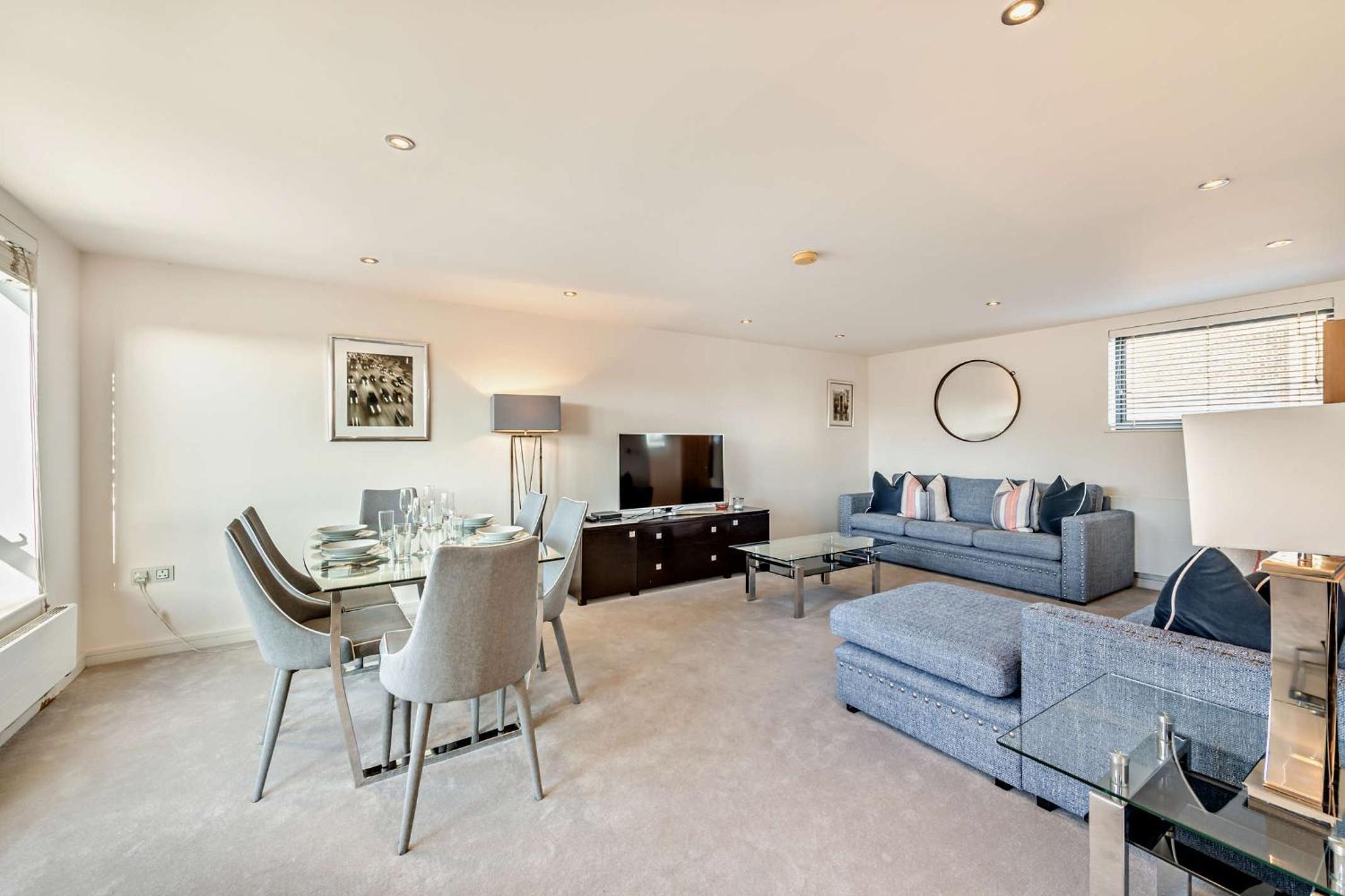 Pond Place Apartments