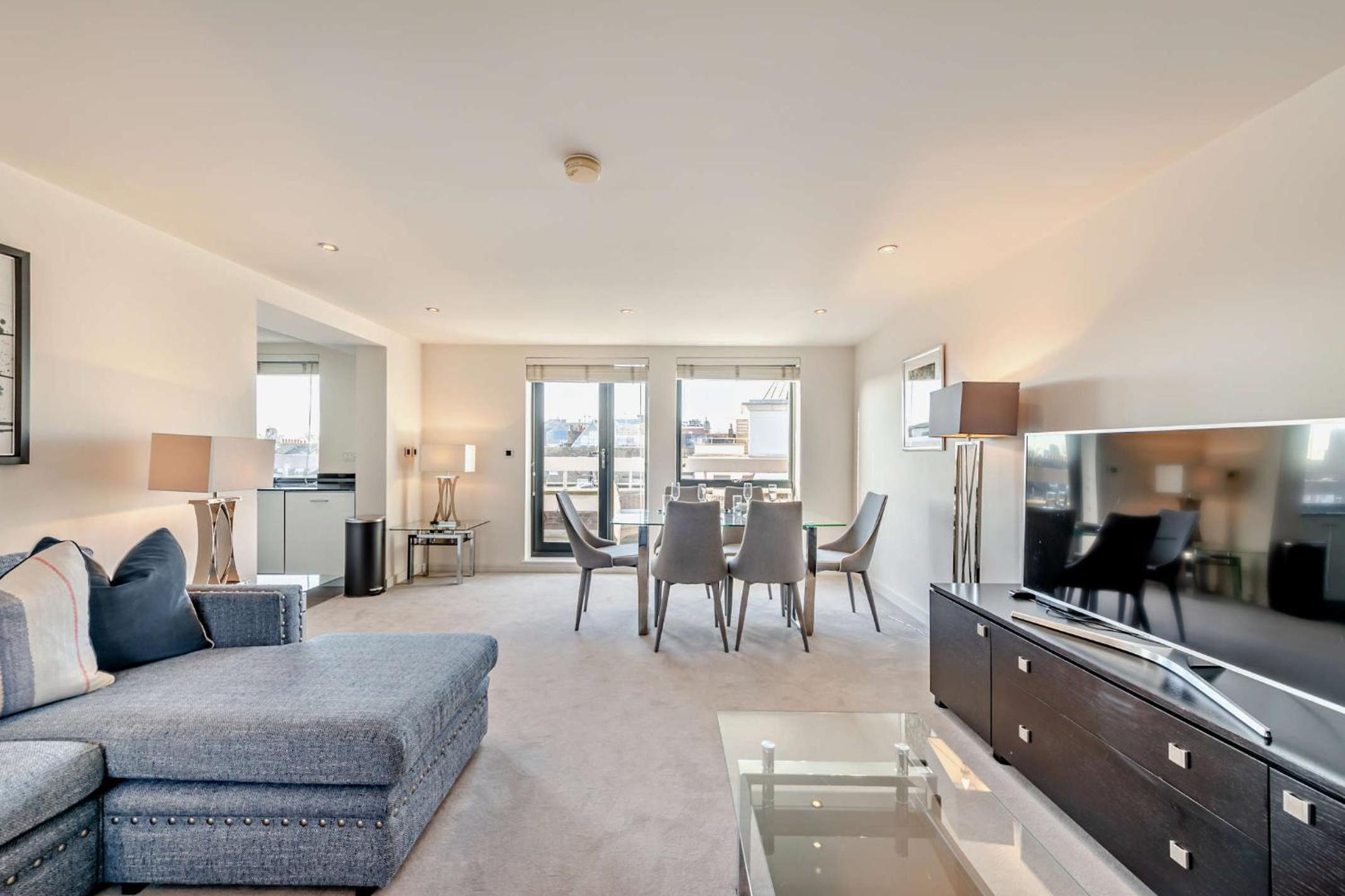 Pond Place Apartments