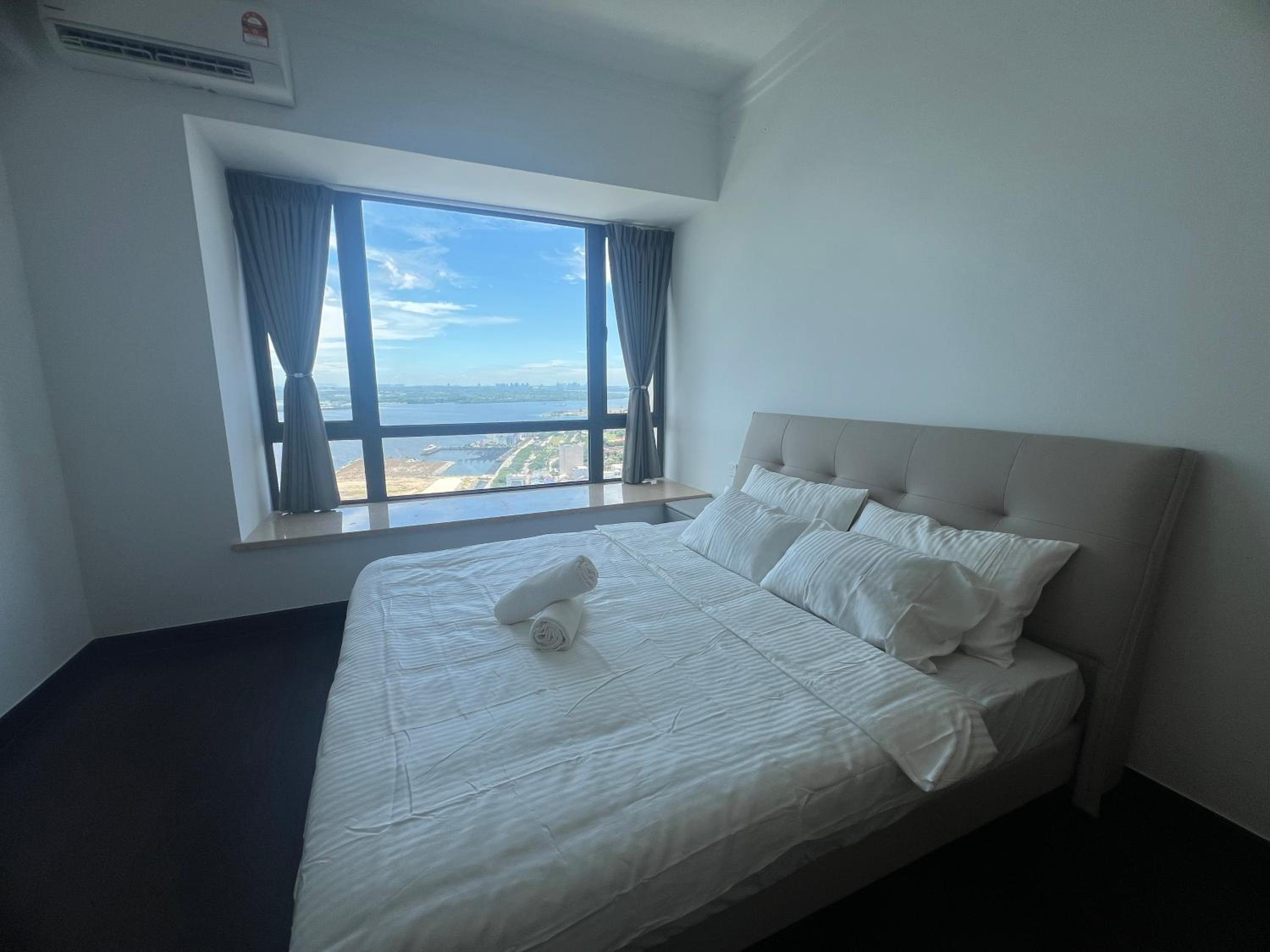 R&F 2R2B unit Full Seaview
