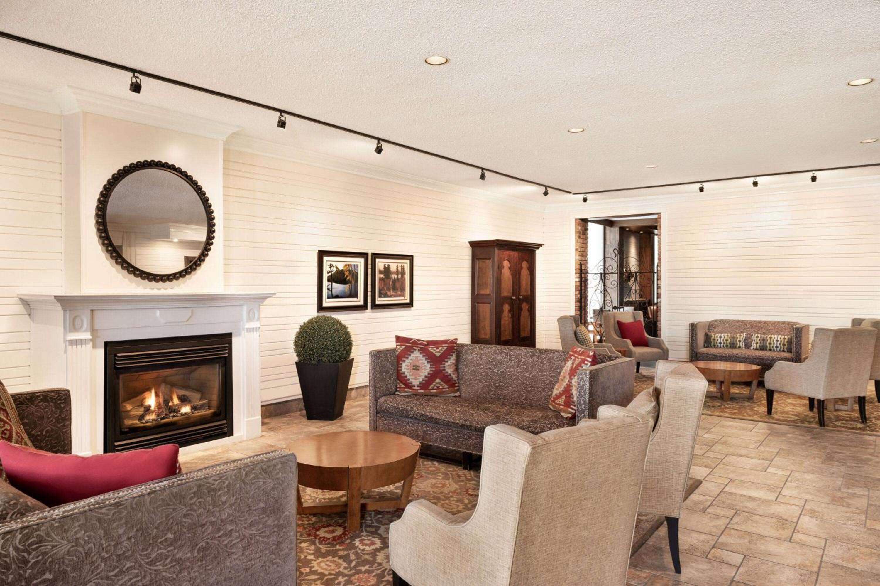 Cornwall Vacations - Ramada by Wyndham Cornwall - Property Image 3