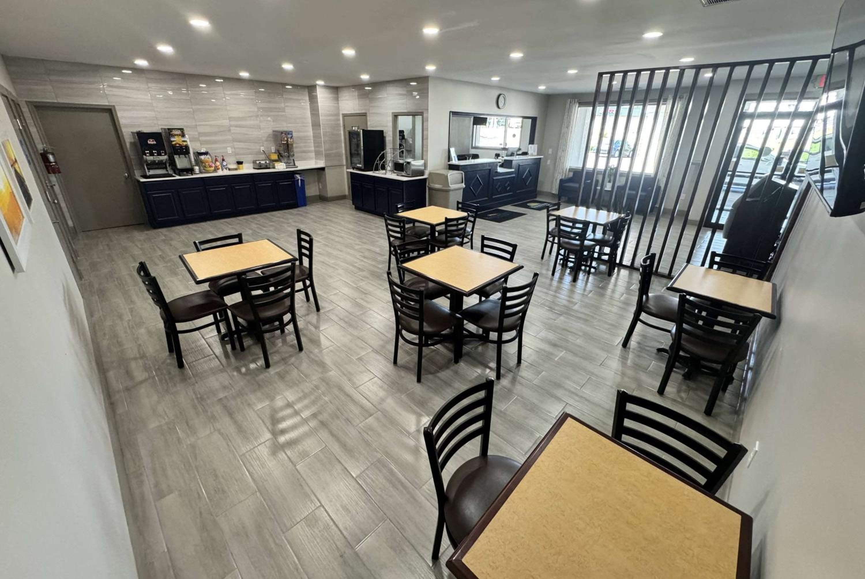 Days Inn by Wyndham Emporia view 2