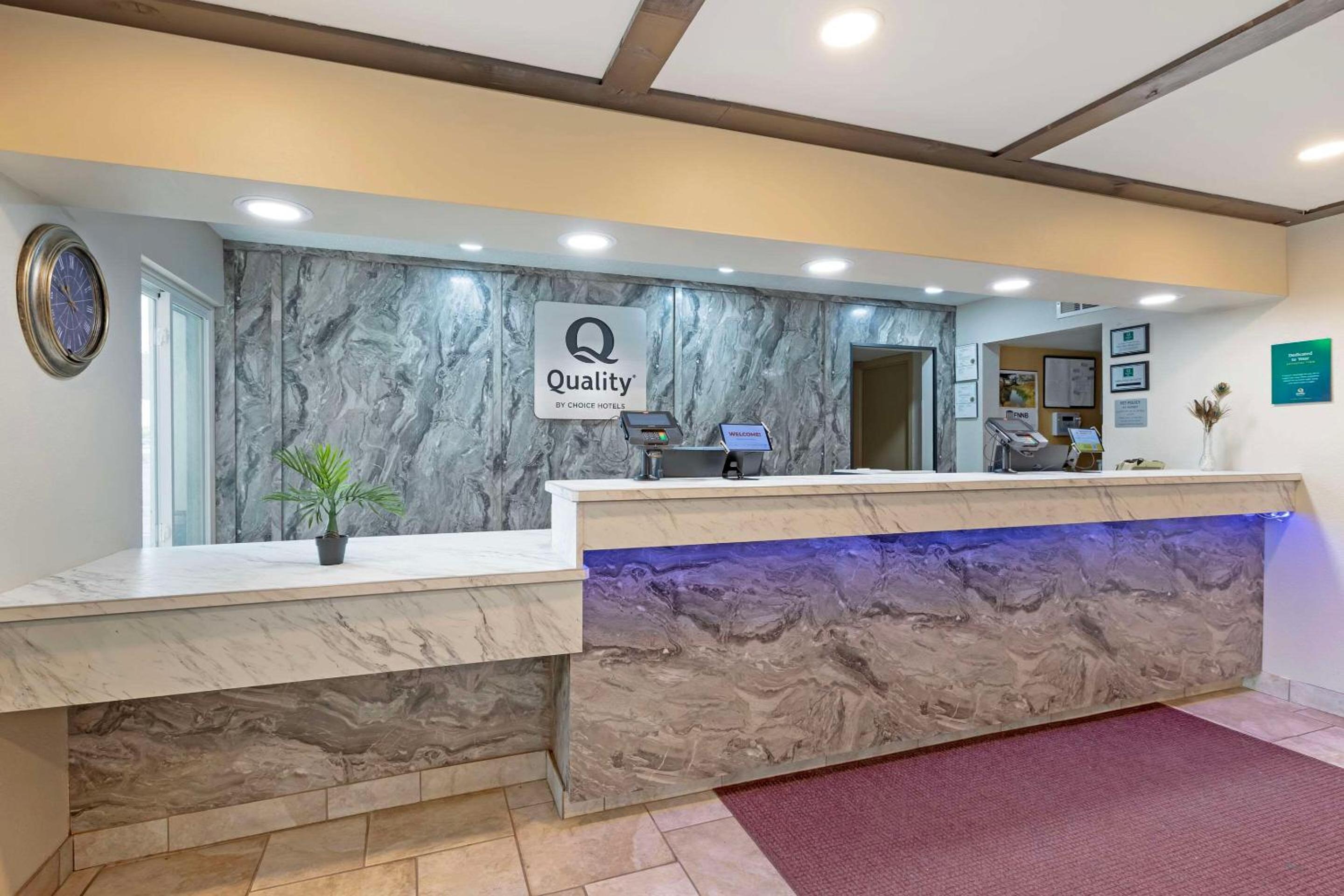 Quality Inn Newton at I-80 view 5