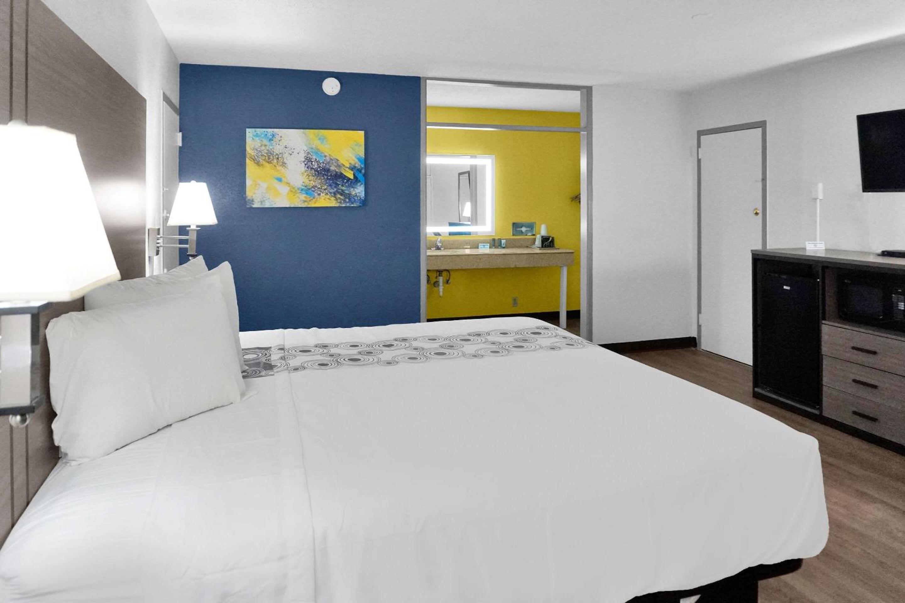 Econo Lodge Carlsbad Caverns Area