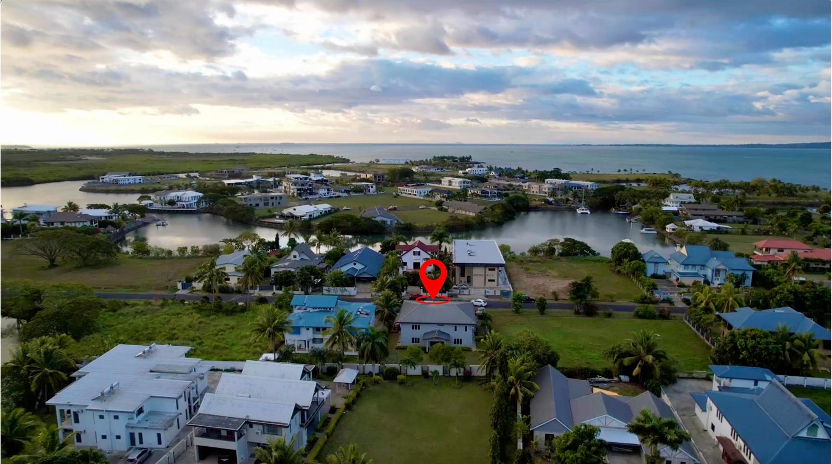 4 bedroom Villa 5 min walk to the beach - view 8