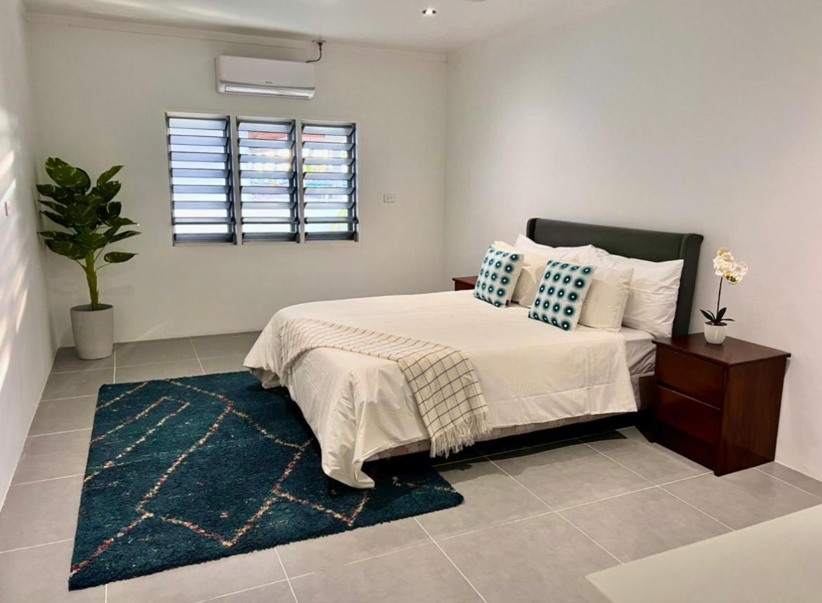 4 bedroom Villa 5 min walk to the beach - view 9