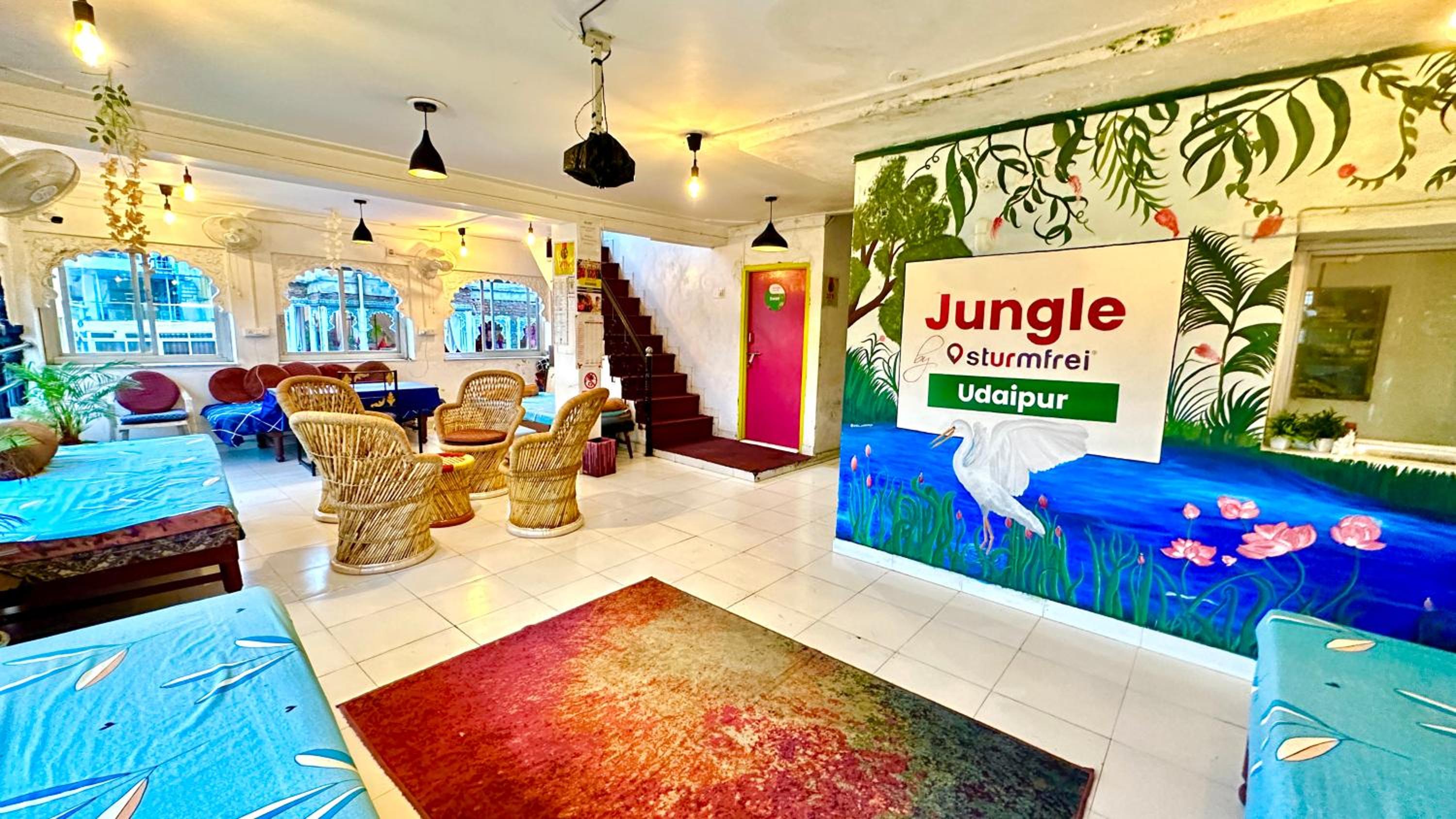 lounge