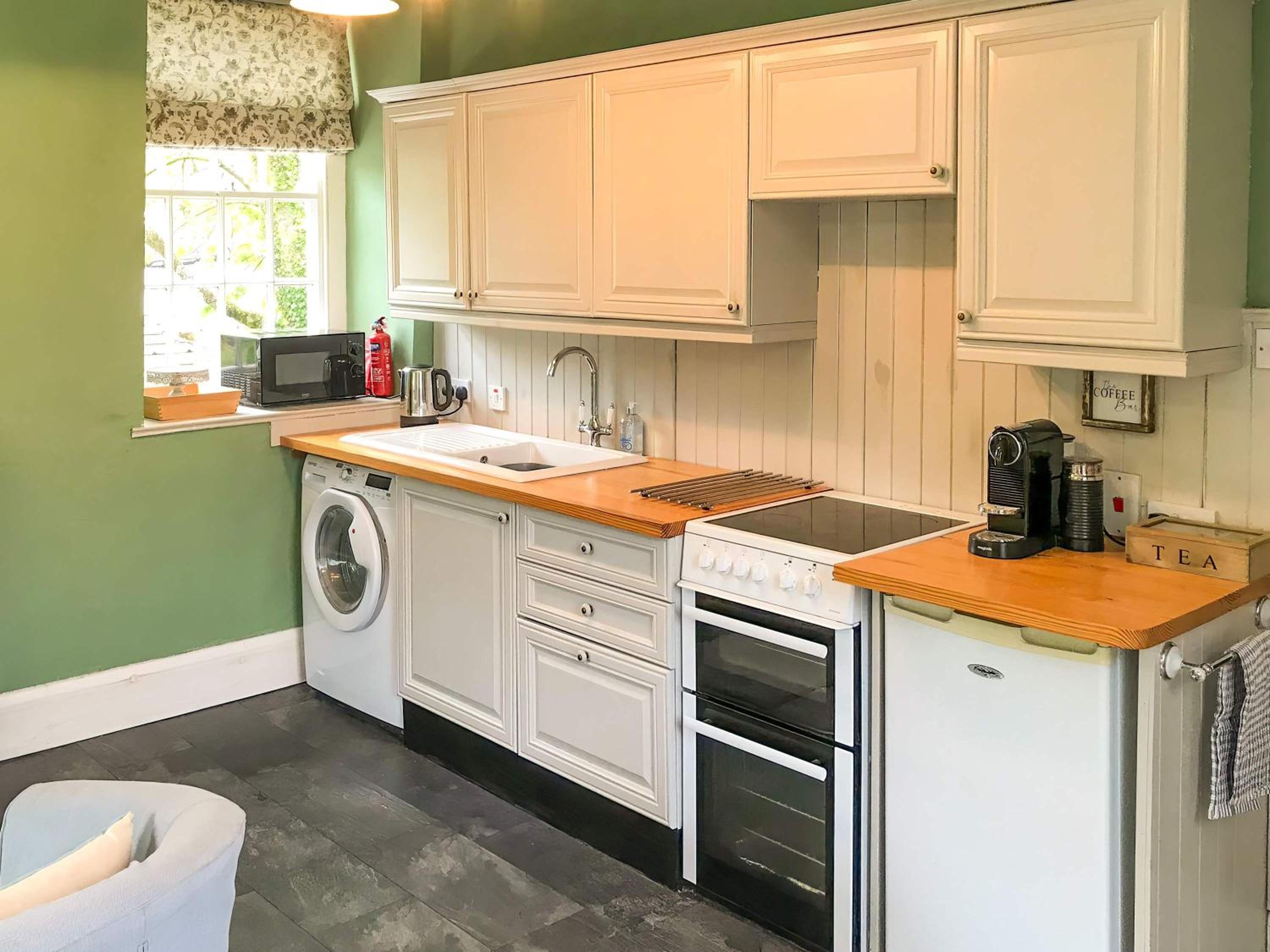 The Cornish Peak Beautiful Apartment In Grade 2 Listed Building In Cornwall By STAE-Homes