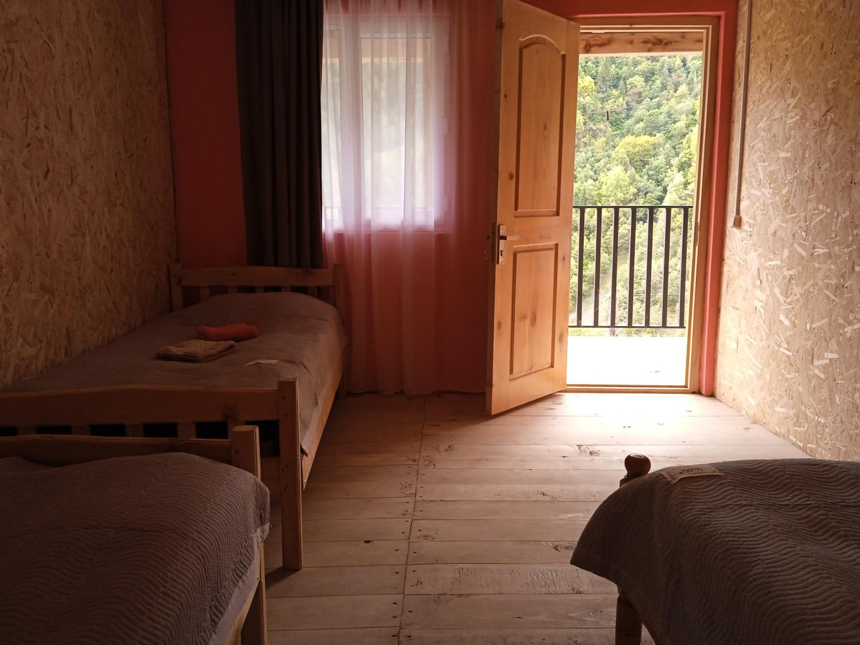 Elos Guesthouse