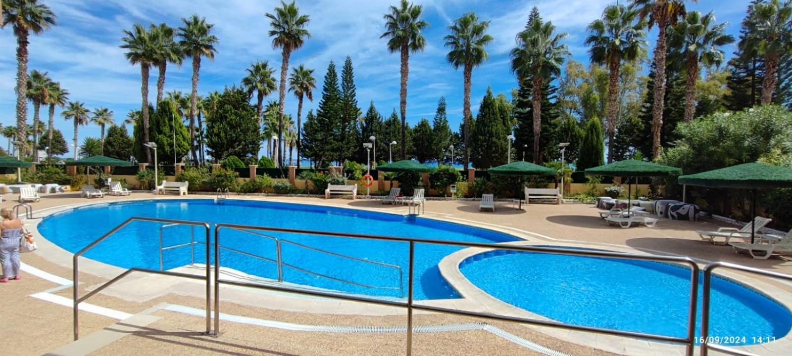 F6-Costa Marina III World, Excelente-SERVHOUSE