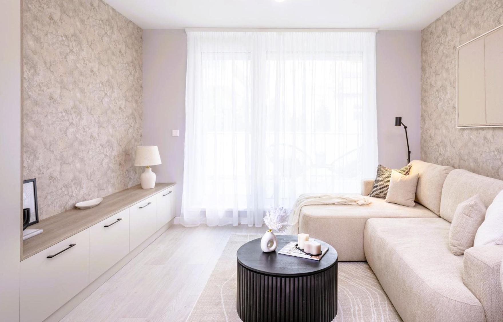 Buda Side Luxury Apartments 1-2 view 3