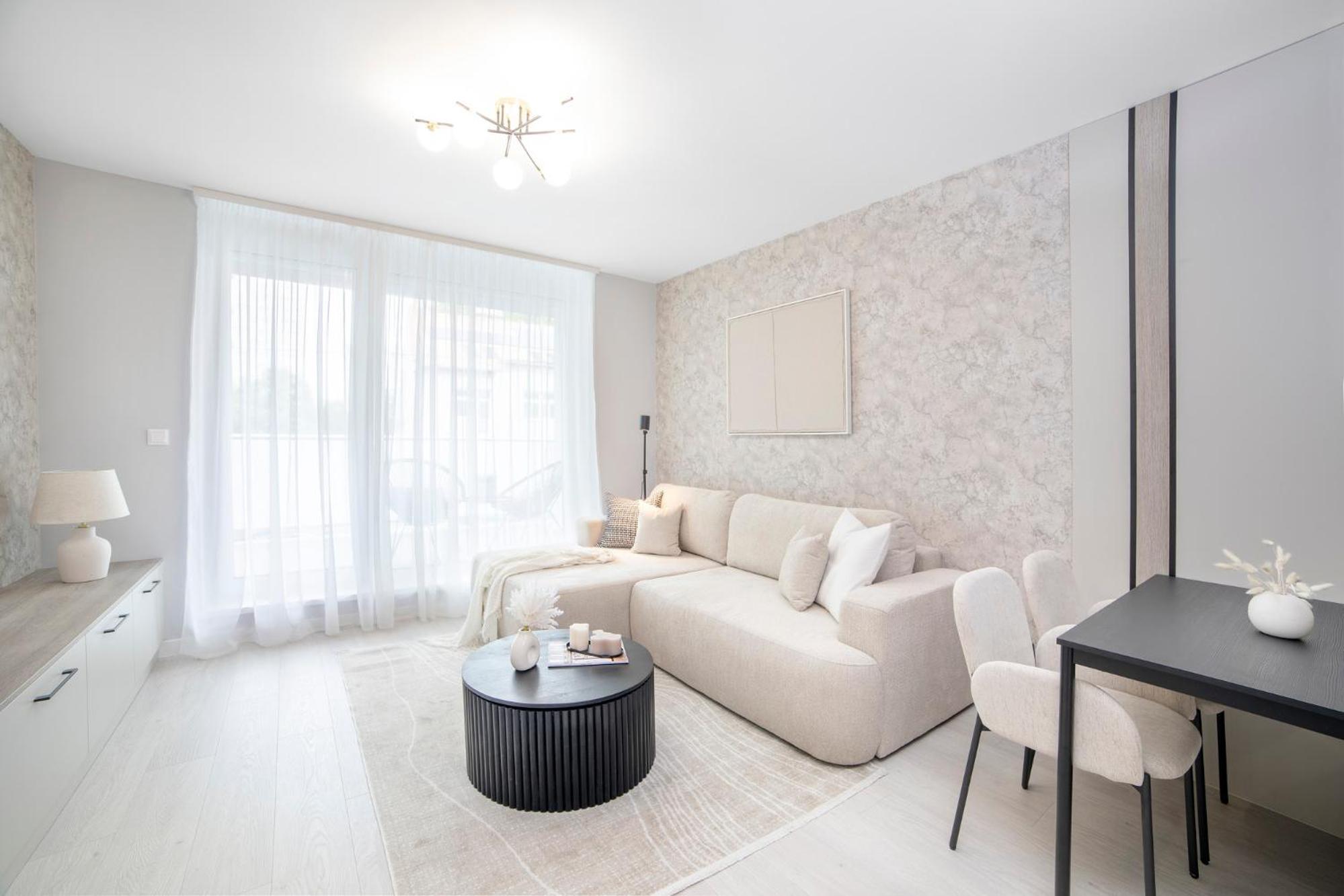 Buda Side Luxury Apartments 1-2 view 2