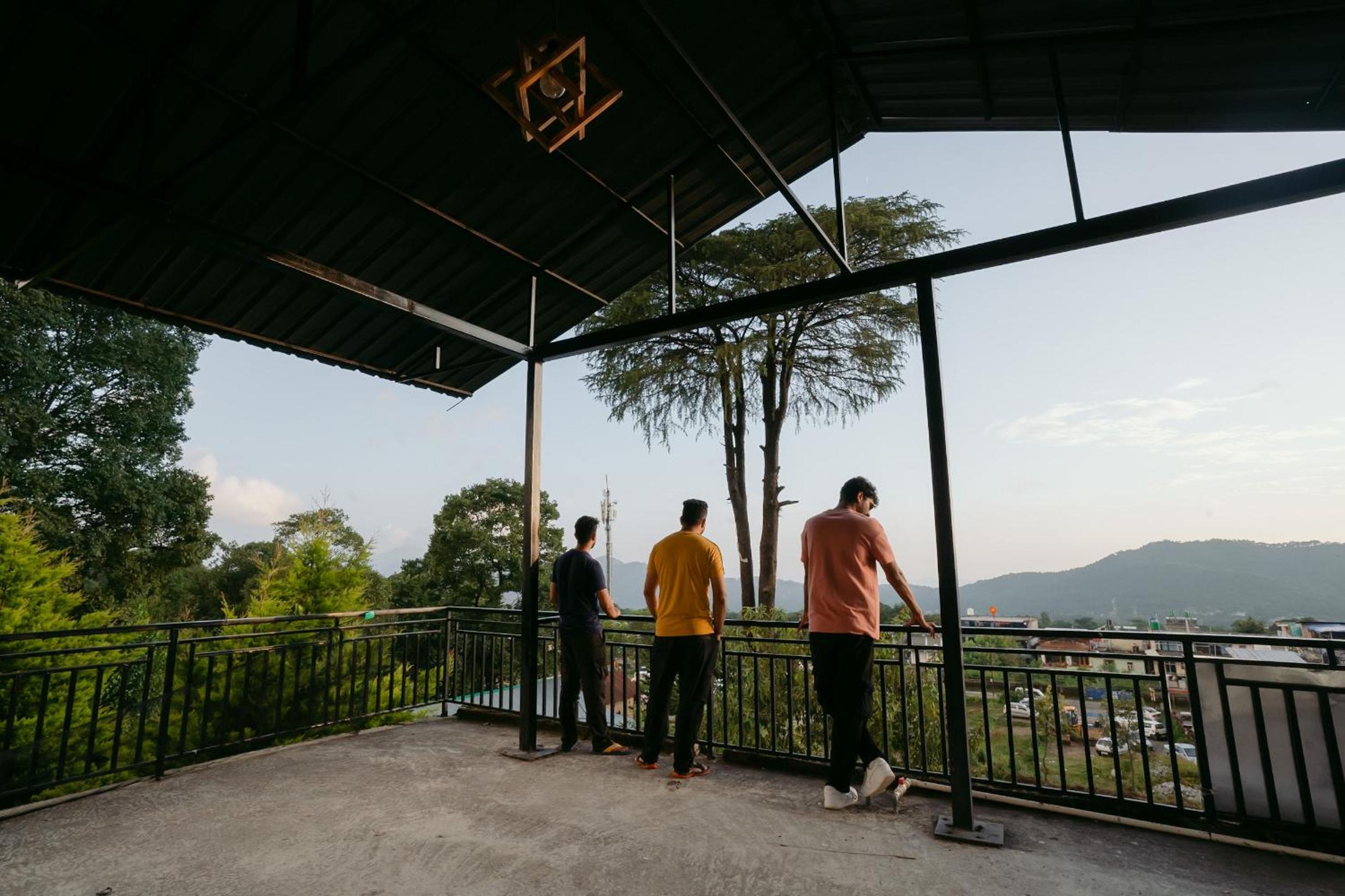 The Hosteller Bir view 3