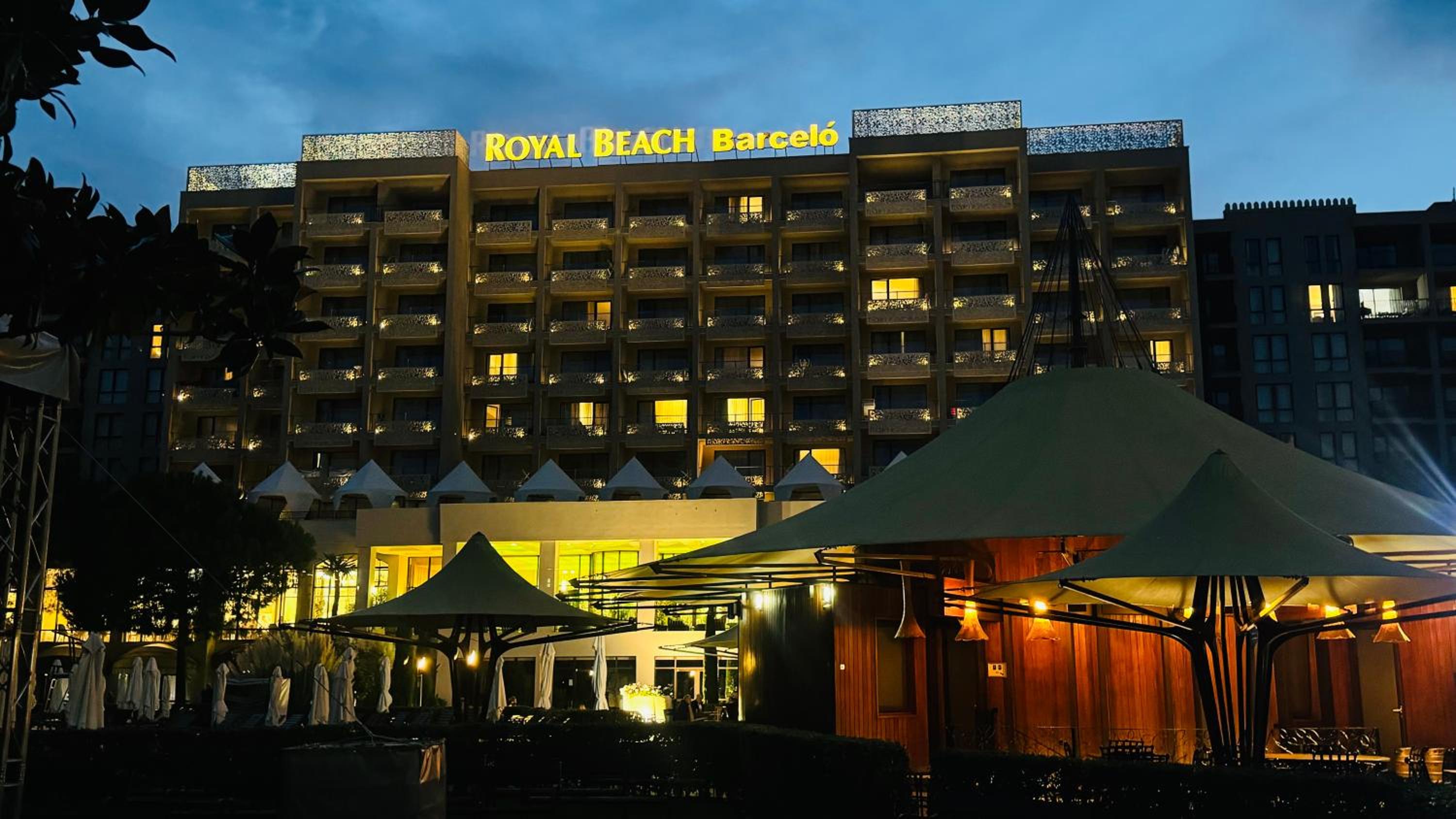 Luxury sea view, 5star Barcelo on Beach