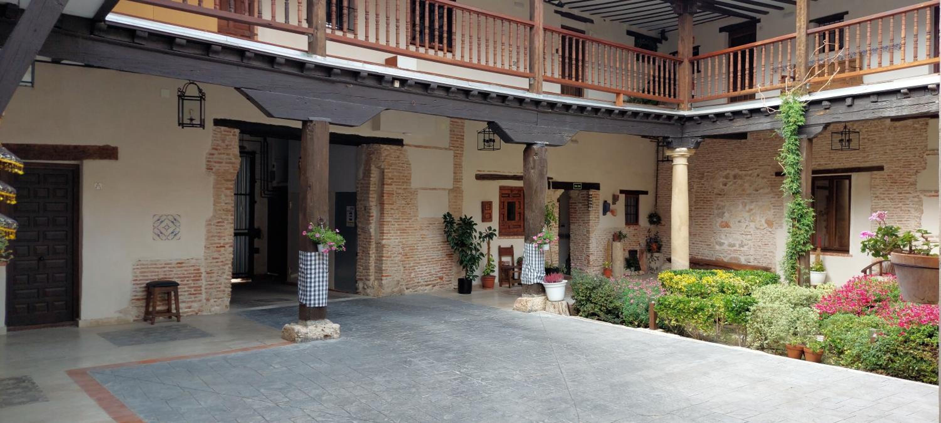Alcala De Henares Vacations - La Casona del Asno - Property Image 9