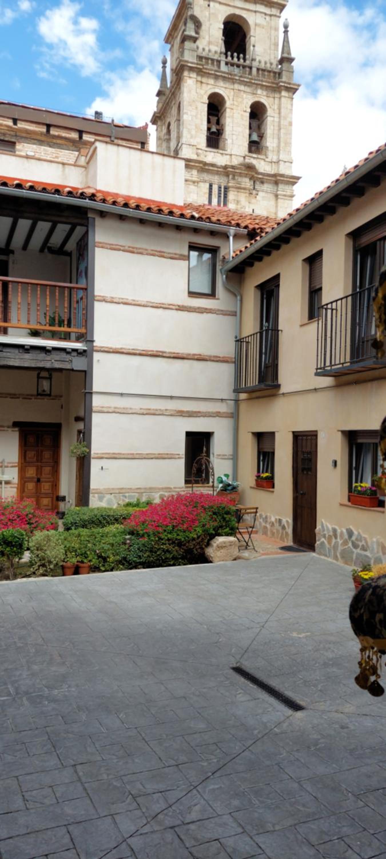 Alcala De Henares Vacations - La Casona del Asno - Property Image 8