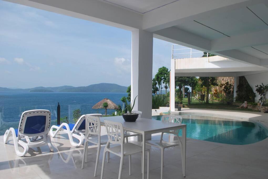 Stunning luxe 220sm villa by the sea entirely private with own pool, Busuanga - 11