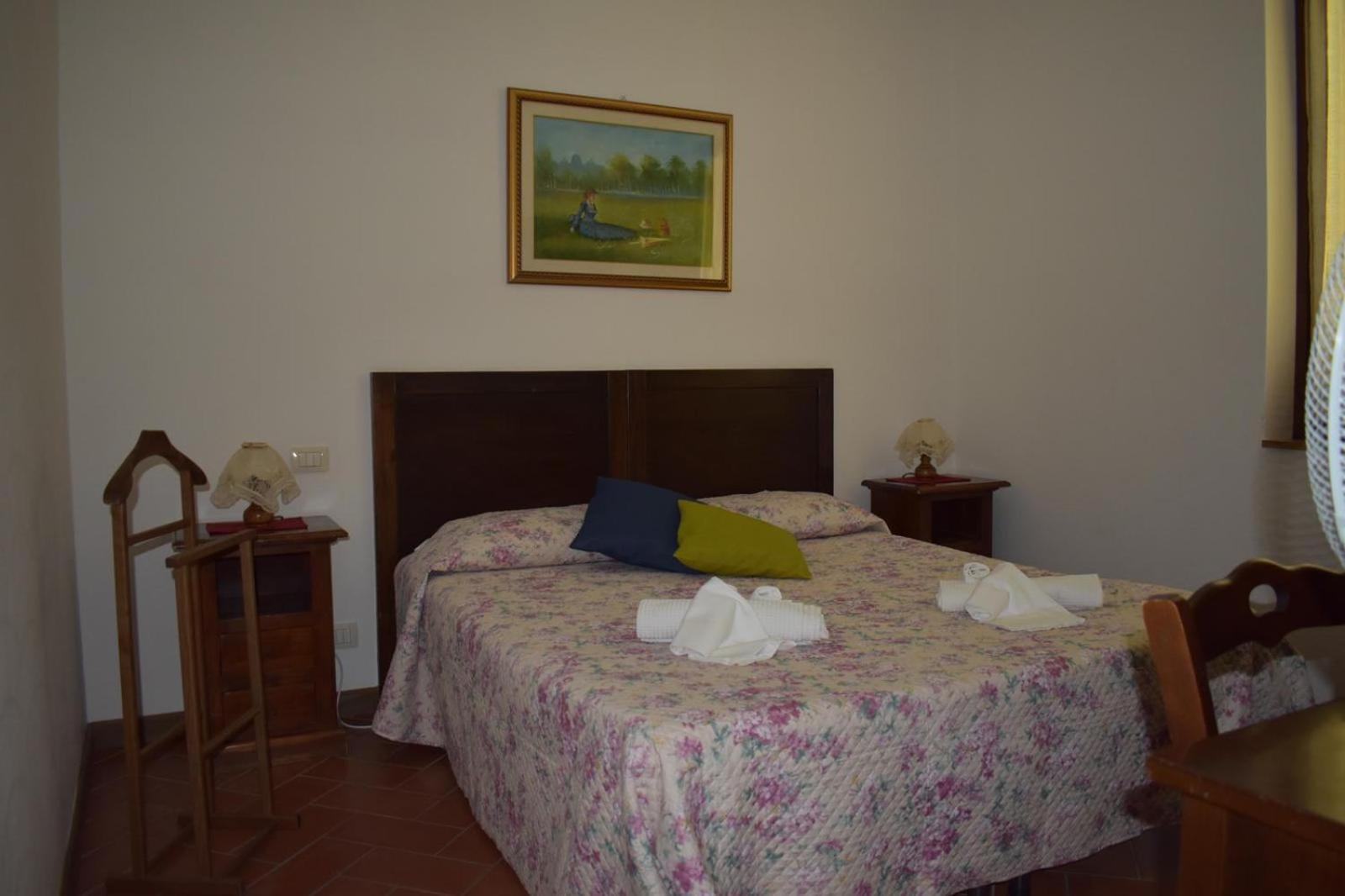 Photo 33