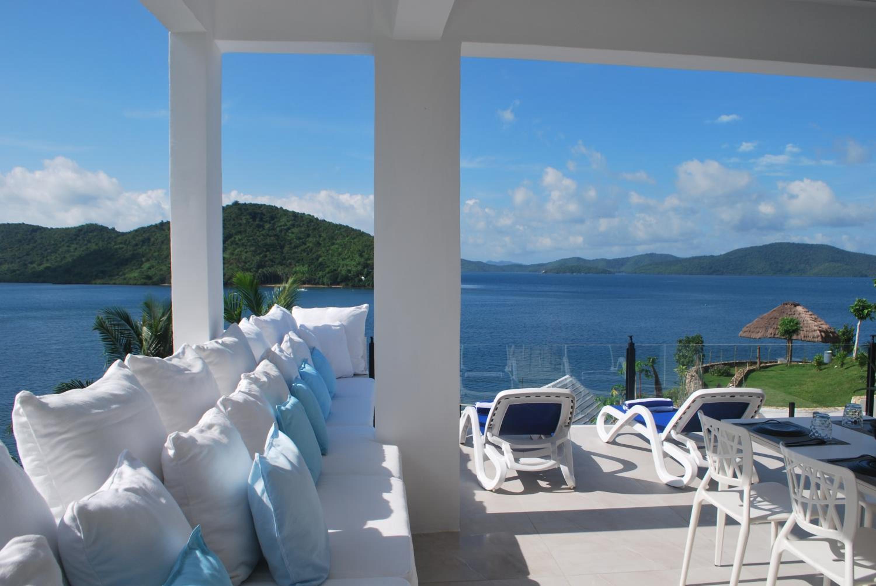 Stunning luxe 220sm villa by the sea entirely private with own pool