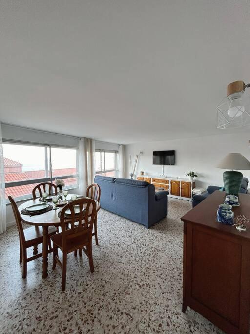 Apartamento junto a la playa