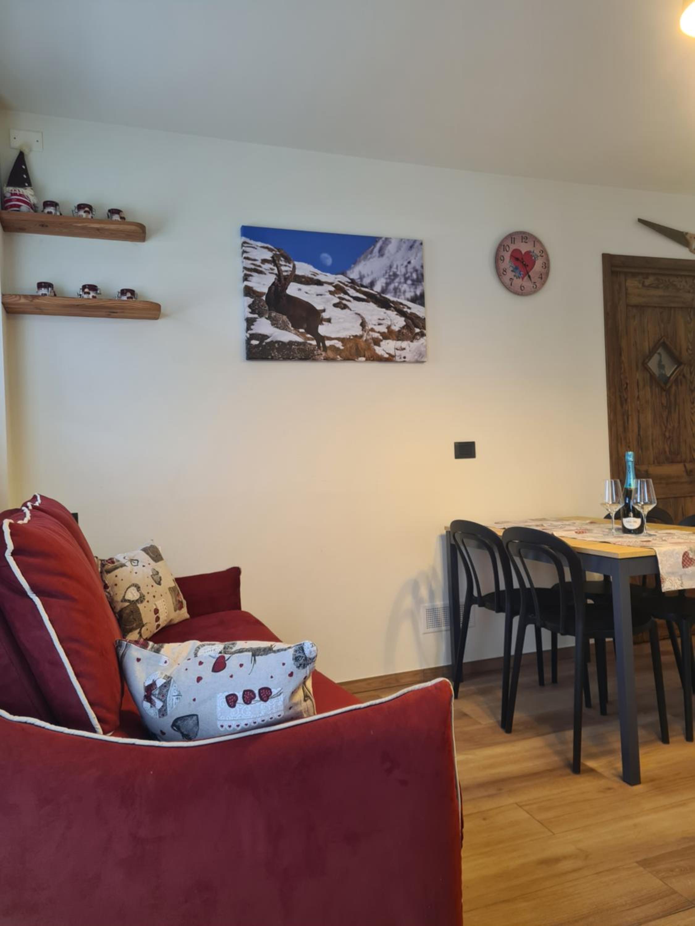 La Maison. La Roccia dello Stambecco view 5