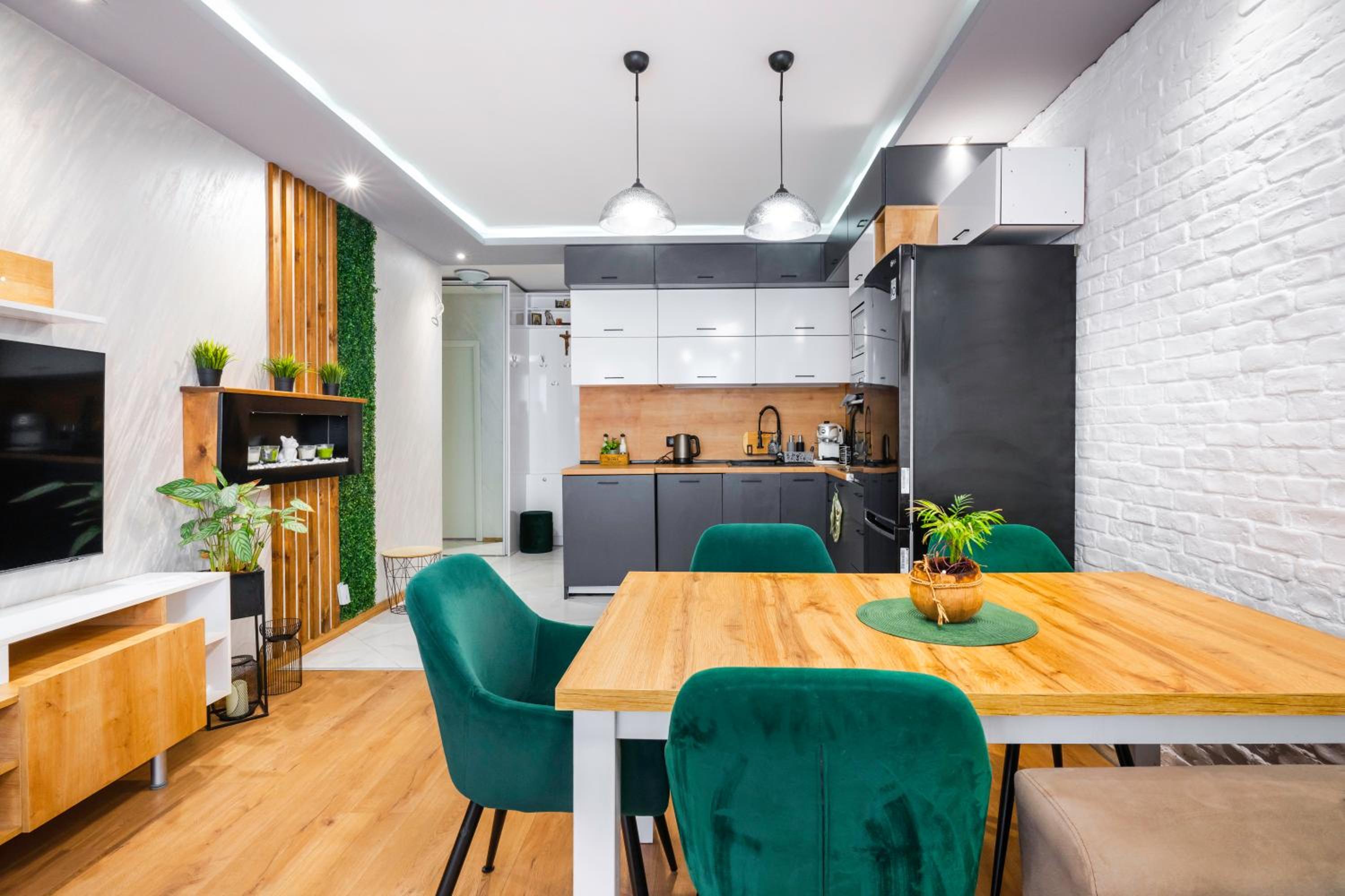 Feel Right at Home - Bright and Modern Apartment by Flat Mаnager