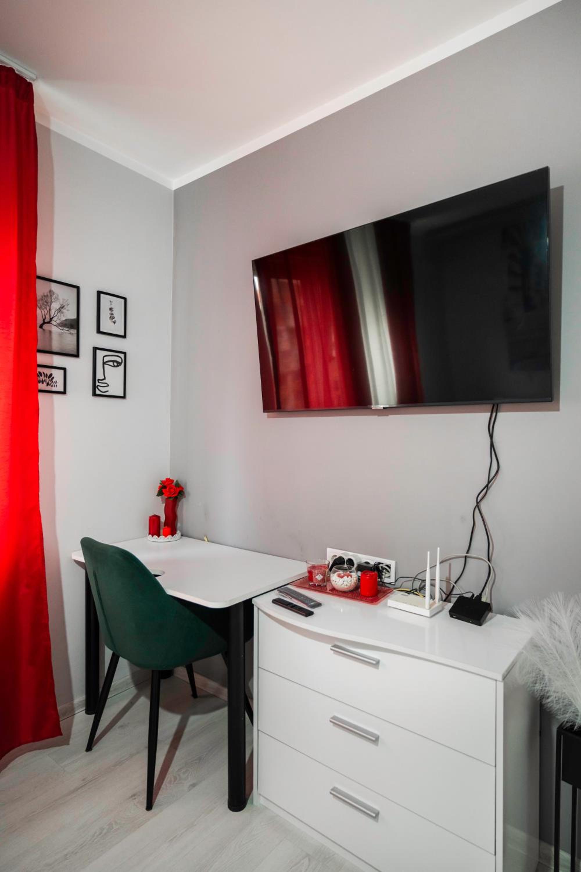 Feel Right at Home - Bright and Modern Apartment by Flat Mаnager