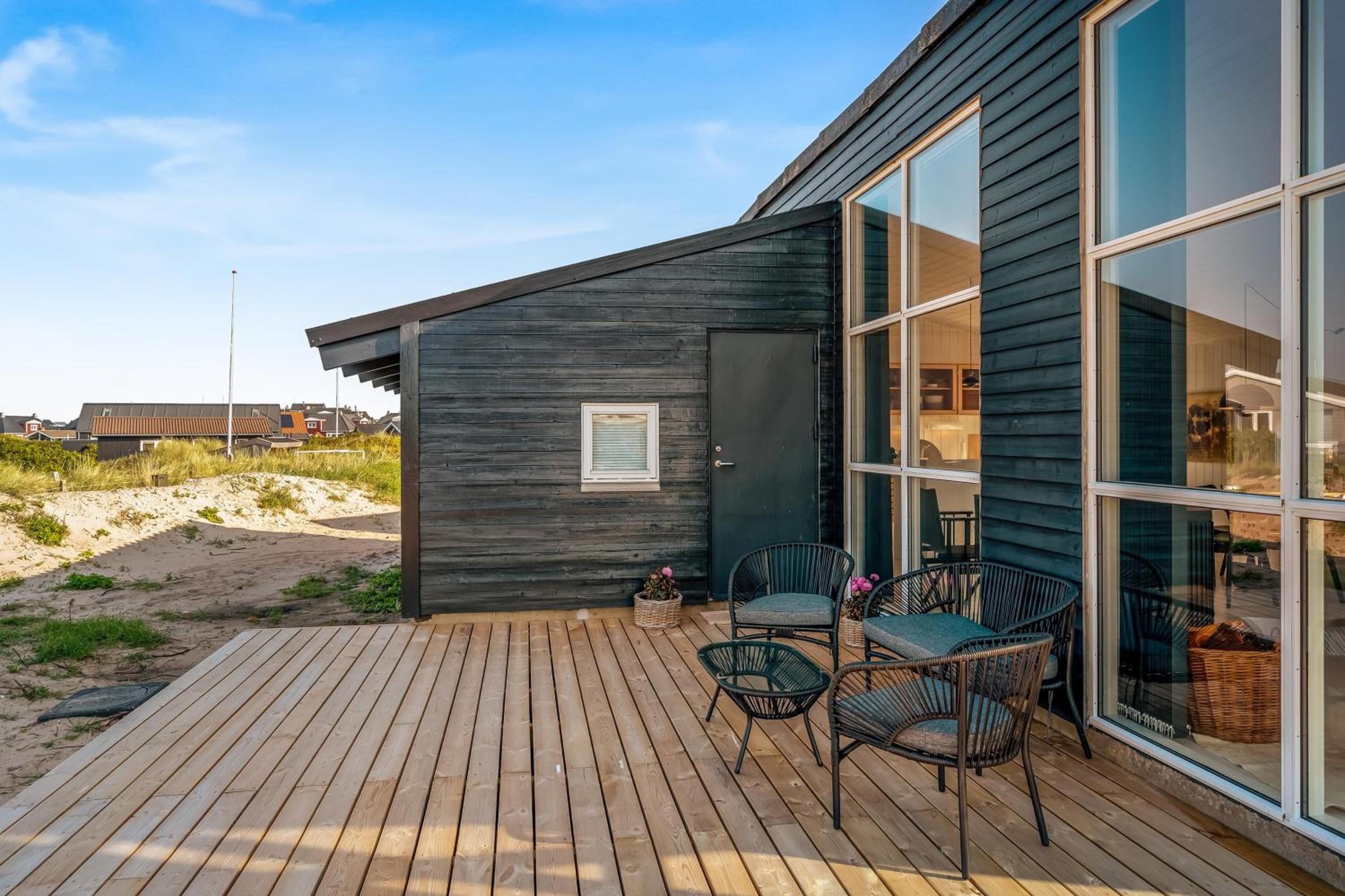 Beautiful Holiday Home In Sondervig