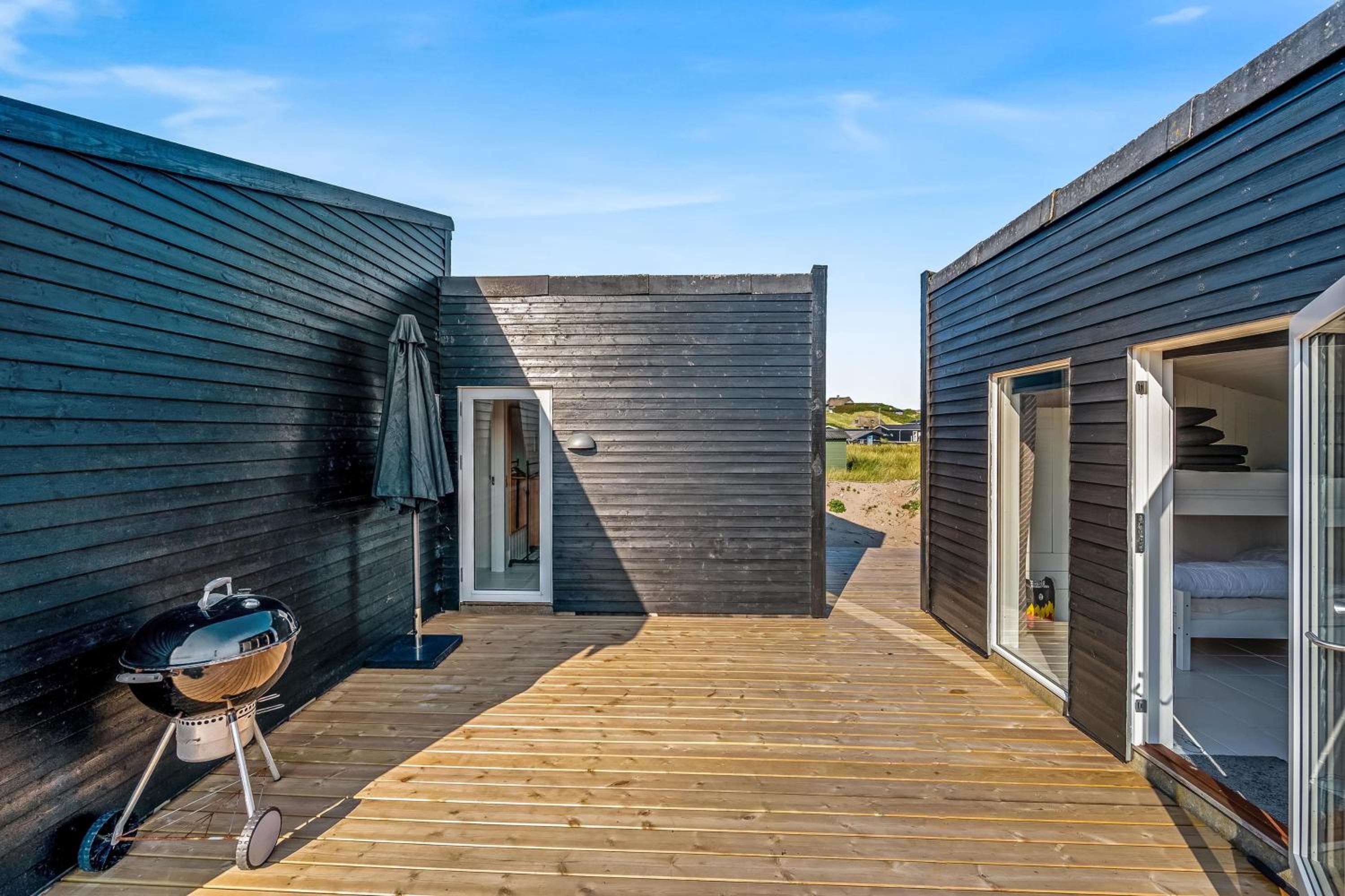 Beautiful Holiday Home In Sondervig