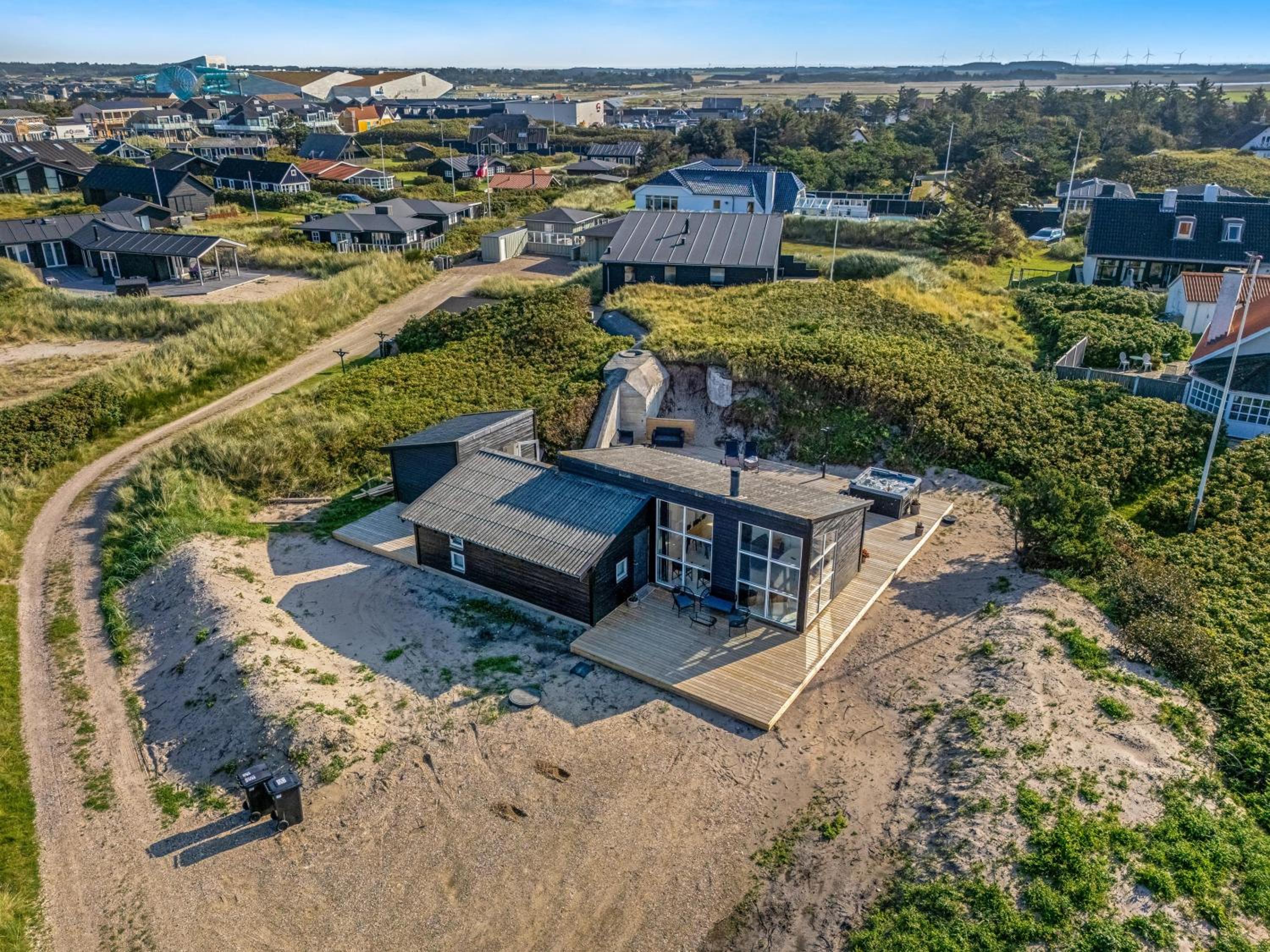 Beautiful Holiday Home In Sondervig