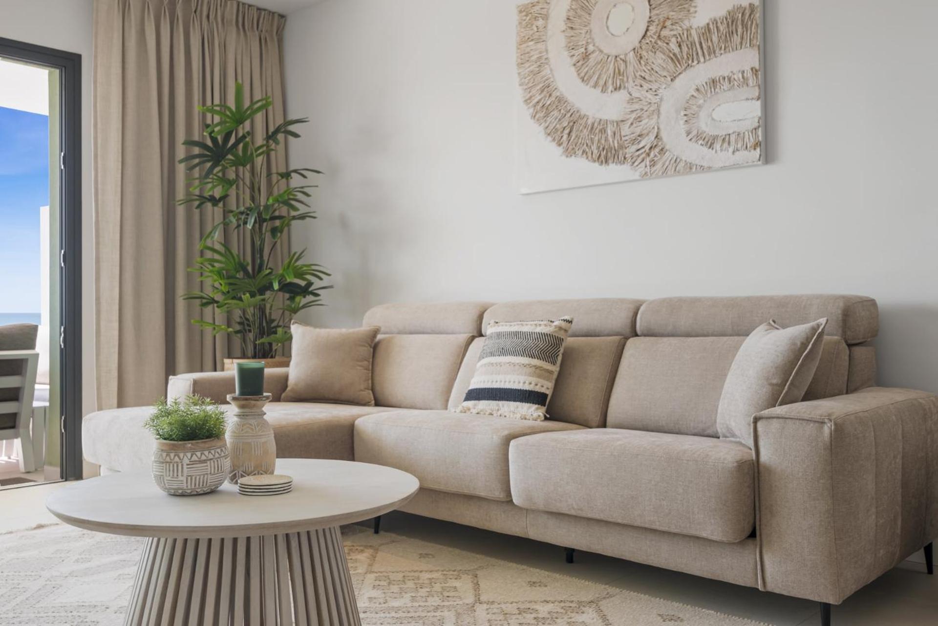 ViVi Homes - Breeze View, Sauna, Gym & Pool