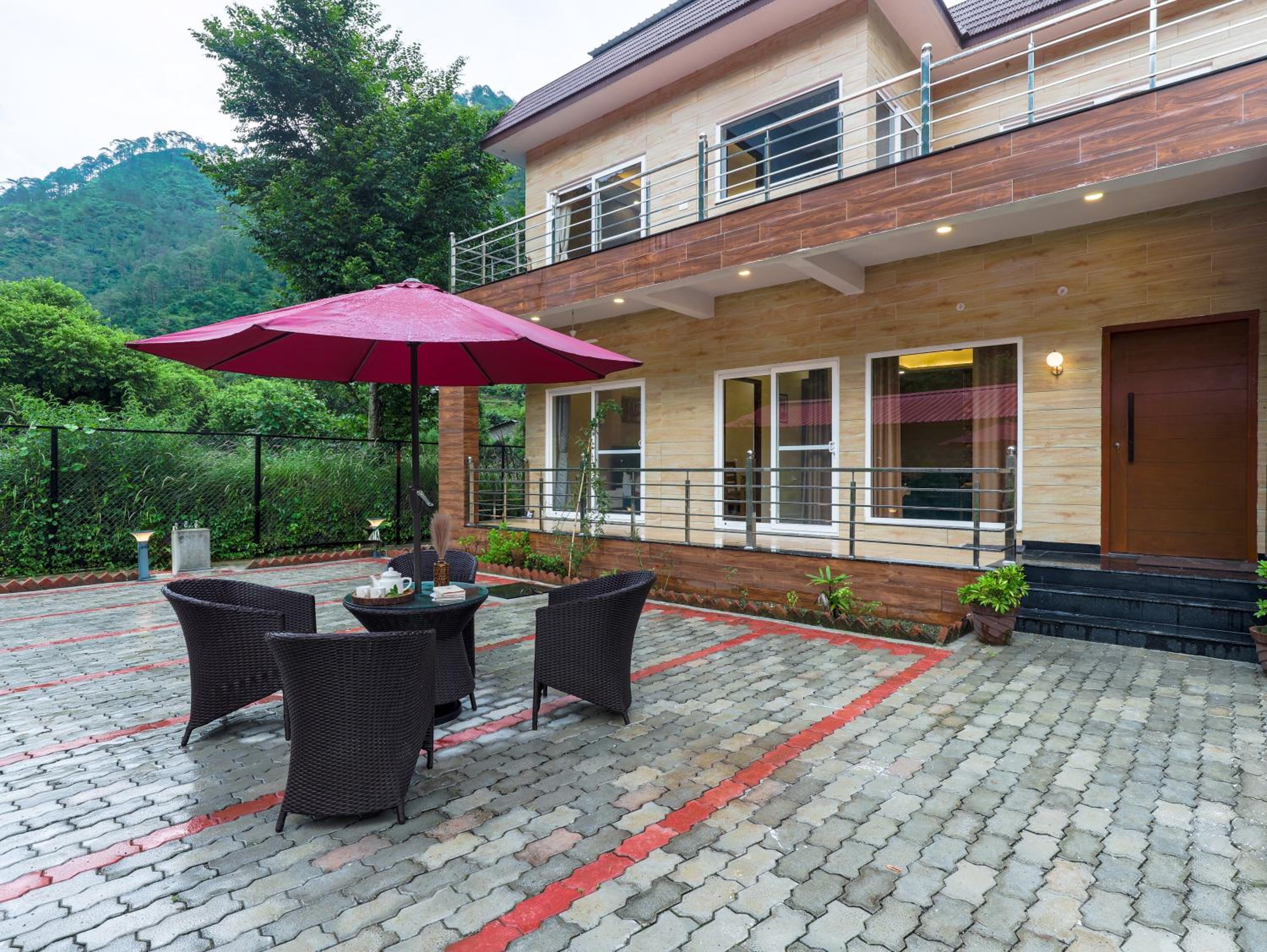 Alaya Stays 3 BHK with Lush Garden & Gazebo - Avasa view 4