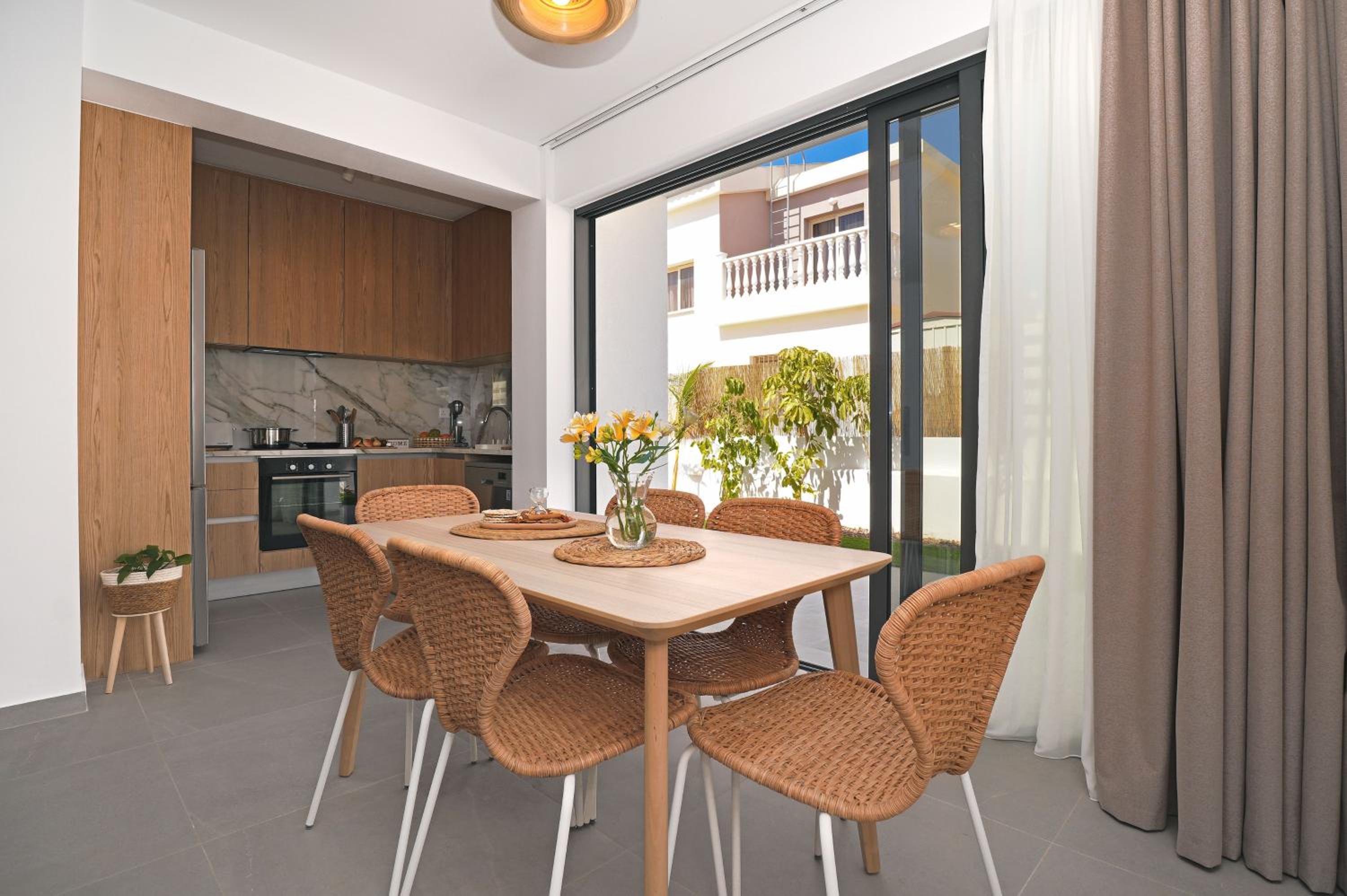 Villa Flora - 3Bed all En-suite with Private Pool