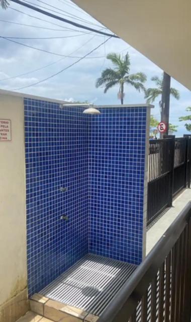 Pé Na Areia Toninhas 25metros da praia