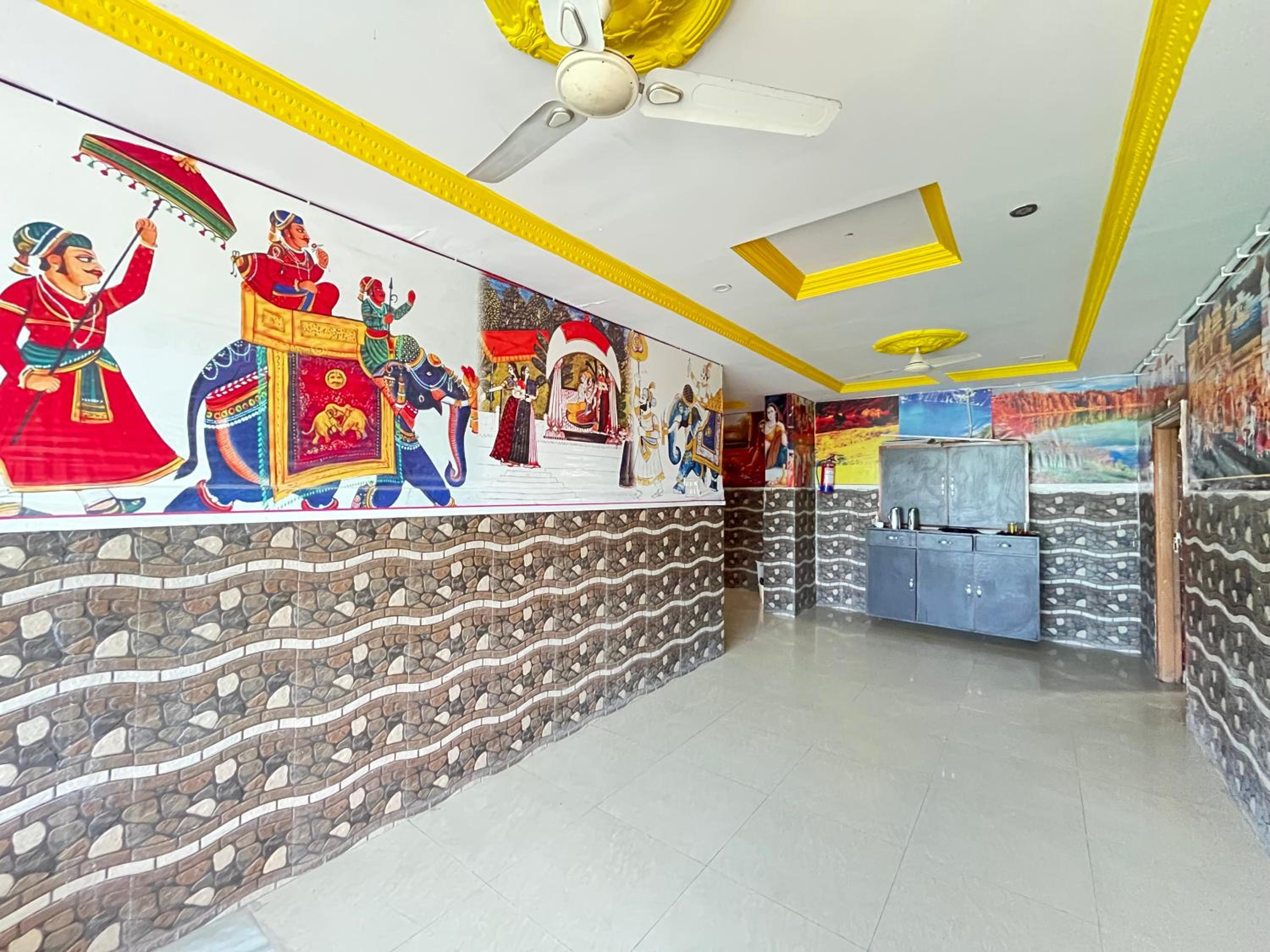 Shree Dwarkesh Resort I waterpark & SPA Shreenathji