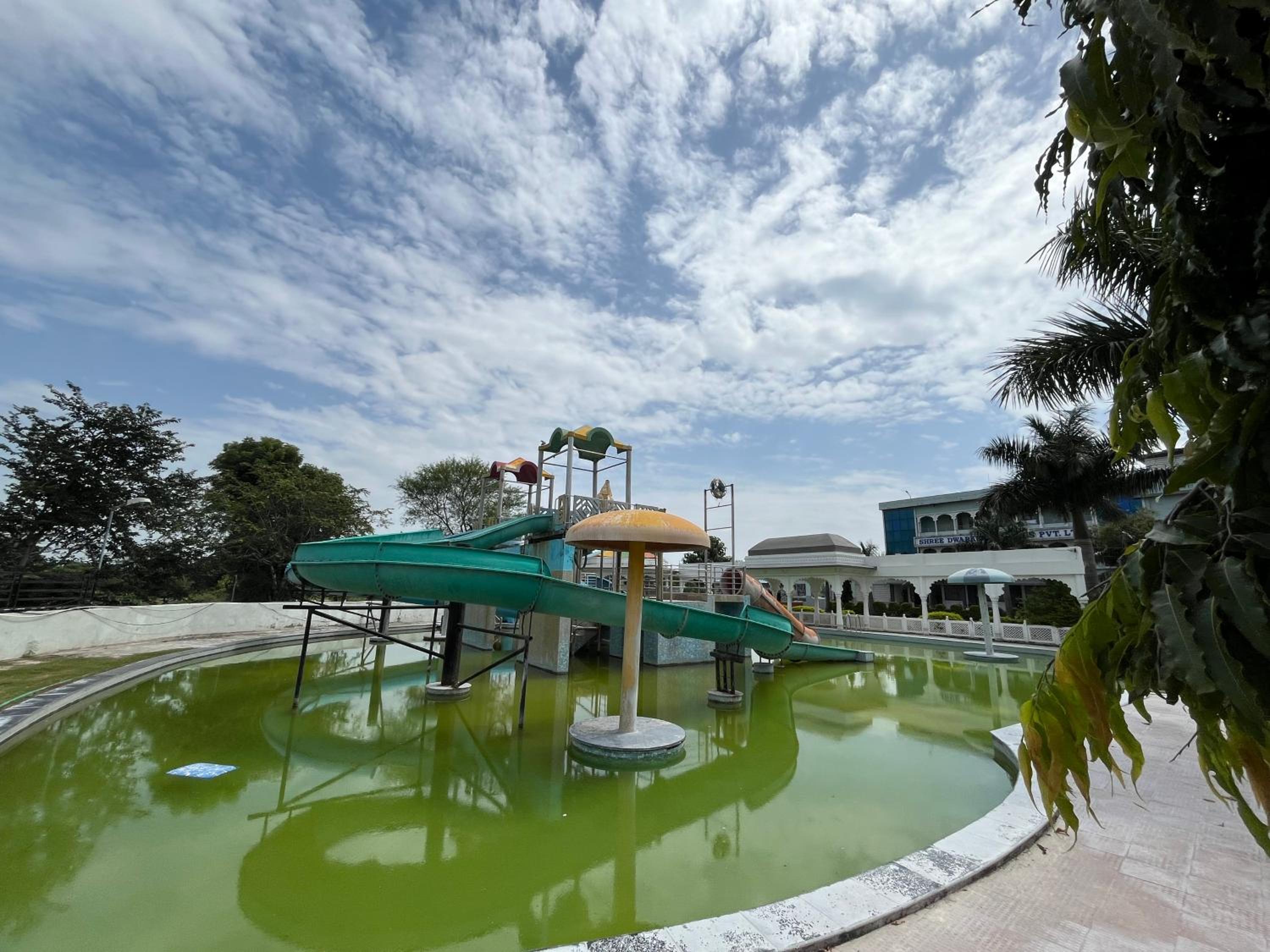 Shree Dwarkesh Resort I waterpark & SPA Shreenathji