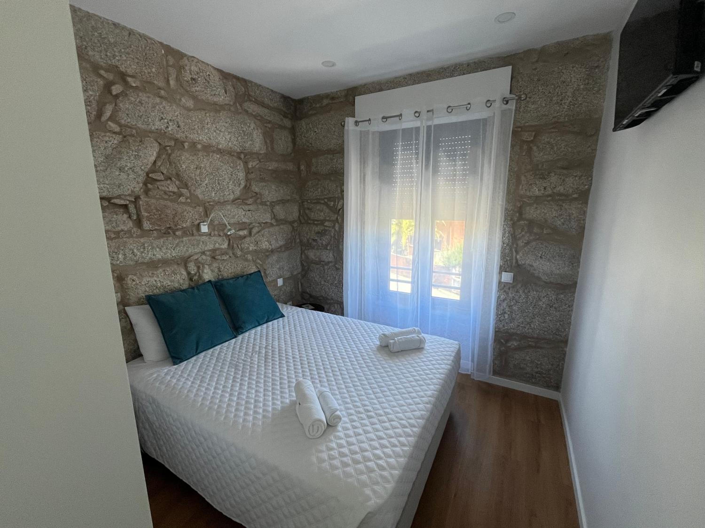 Ameixial Suites